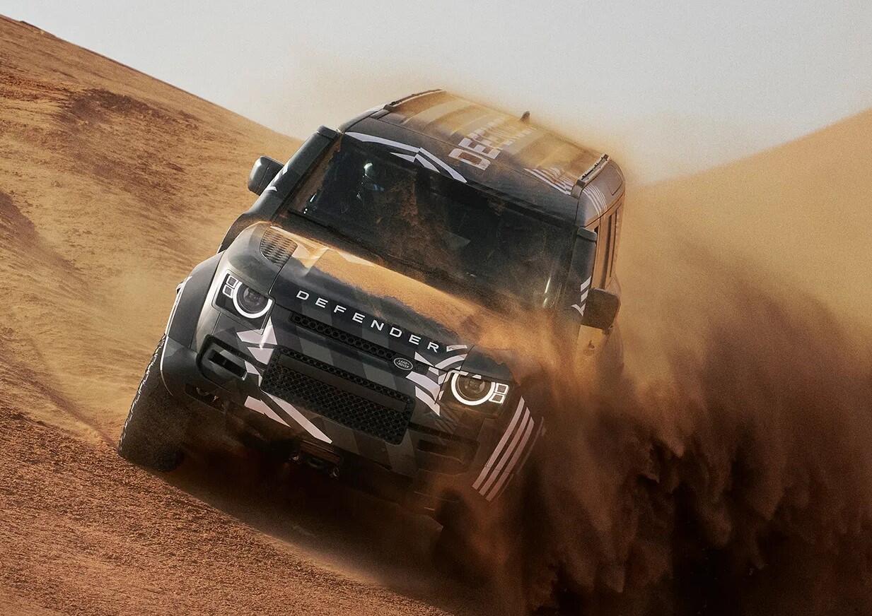 Pratybos: lenktynininkai jau išbandė prototipą „Dakar D7X-R“.