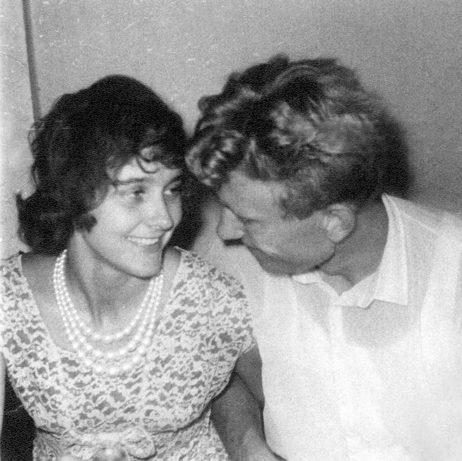 Pažintis: Arimantas ir Ona Elona pirmaisiais draugystės metais. 1963 m.