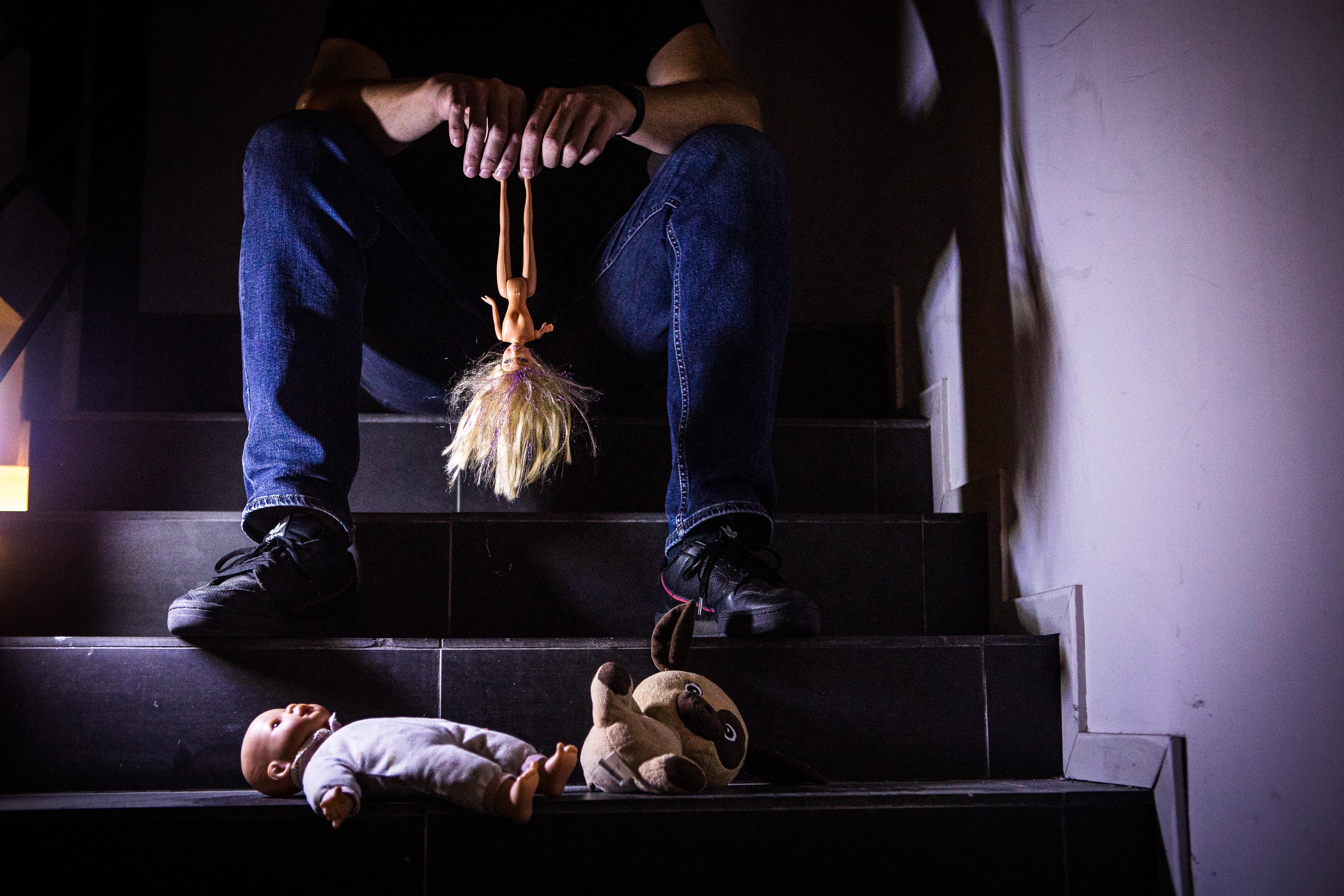 Gynyba: teisiamas pedofilas tikino, kad jam mesti kaltinimai yra prasimanymas dėl pinigų.