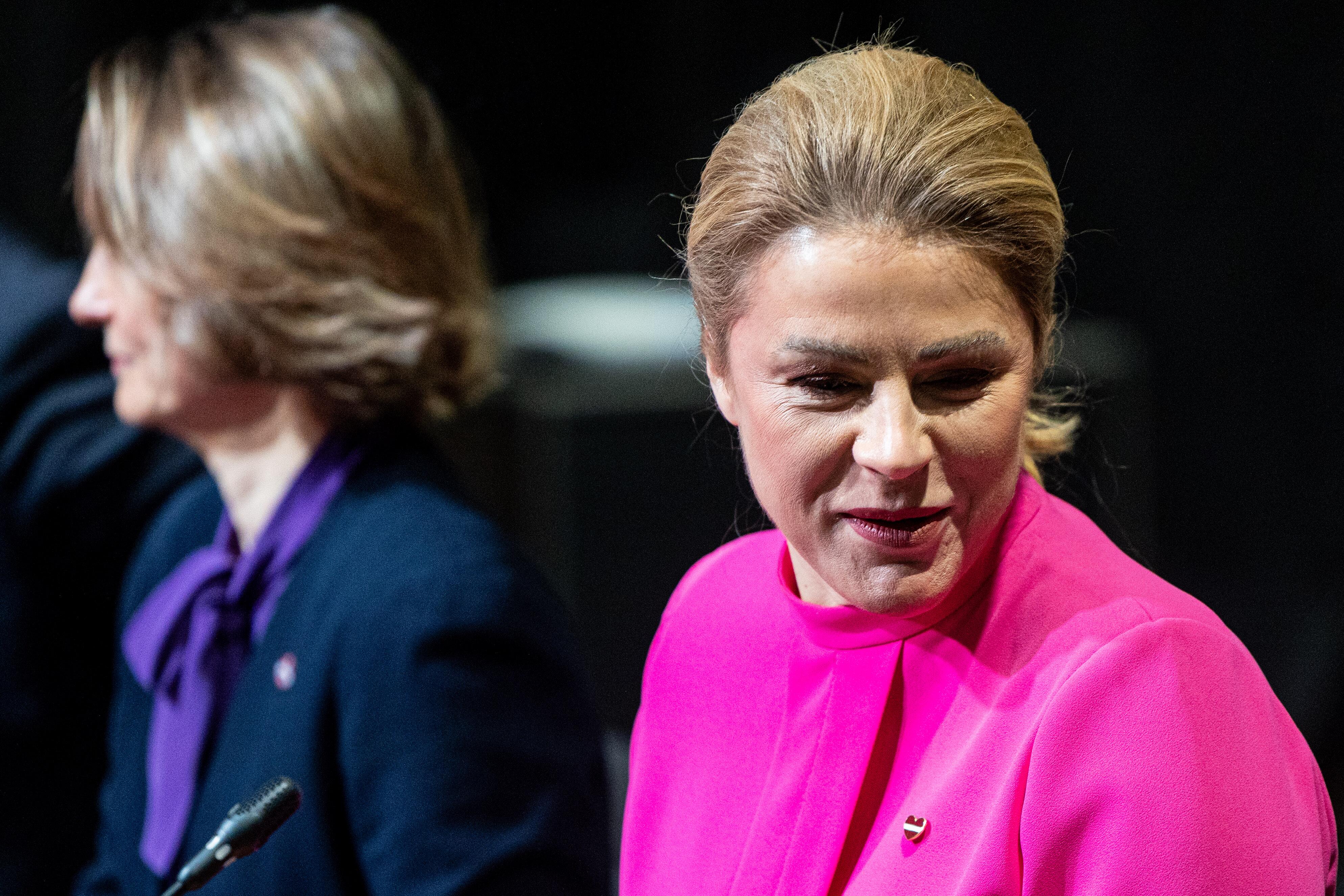 Mažuma: nuo užpernai Latvijos Vyriausybei vadovaujanti Evika Silina – viena iš tik trijų moterų, kurioms ES šalyse patikėtas ministro pirmininko postas. Tokios pareigos moteriai patikėtos dar Italijoje ir Danijoje.