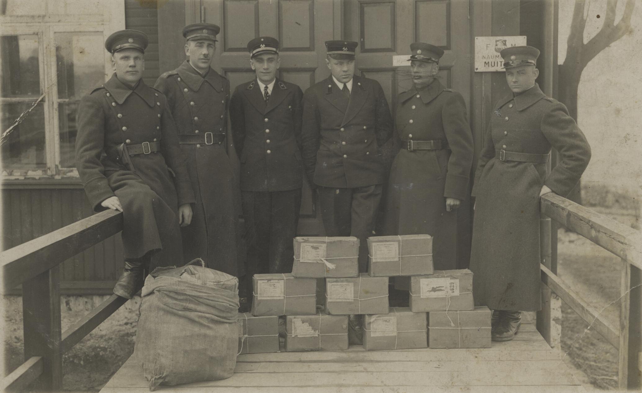 Kontrabandinės prekės Naumiesčio muitinėje. 1933 m.