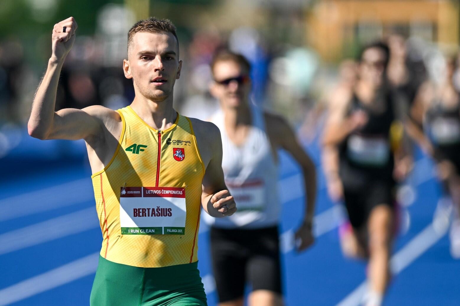 Laimikis: S. Bertašiaus sportinių trofėjų kolekcijoje – 40 aukso medalių, iškovotų šalies atvirose ir uždarose arenose.
