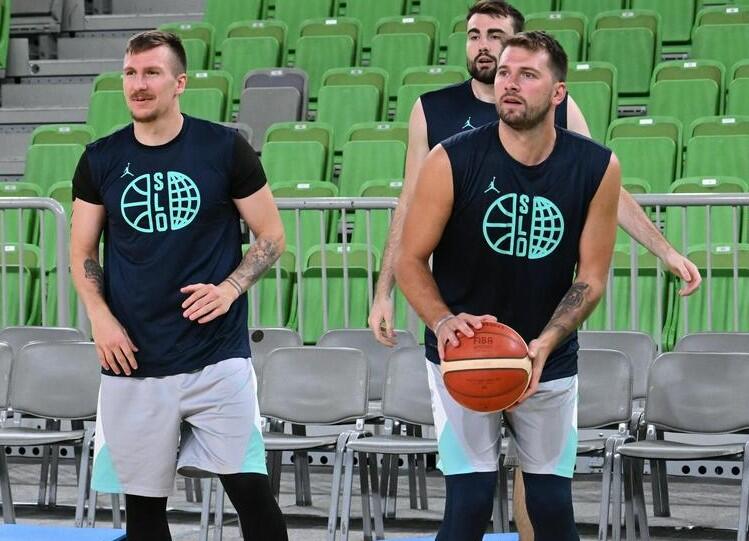 Žvaigždė: prie Slovėnijos rinktinės jau prisijungė L. Dončičius (dešinėje).