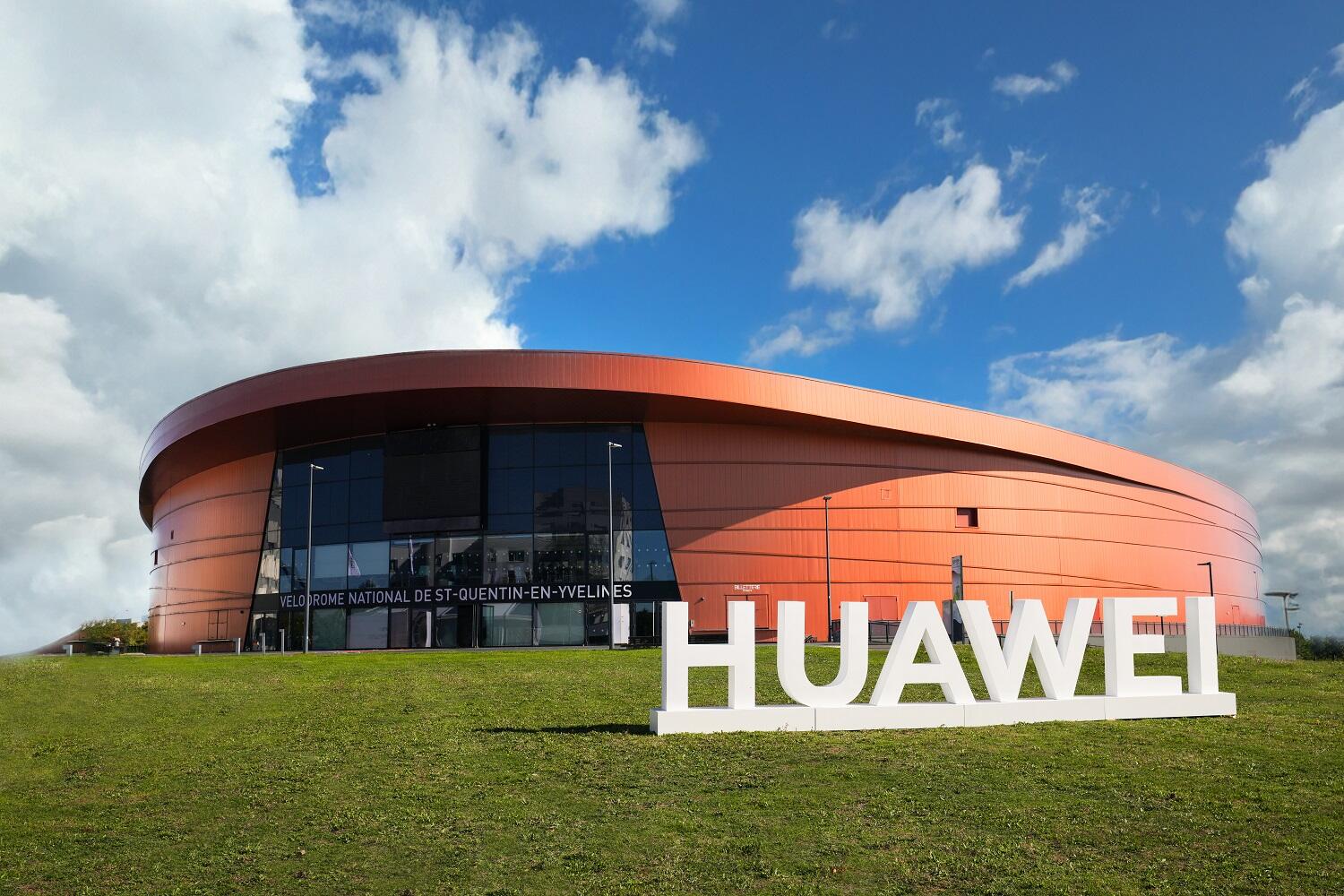 „Huawei“ naujų įrenginių pristatymas Paryžiuje