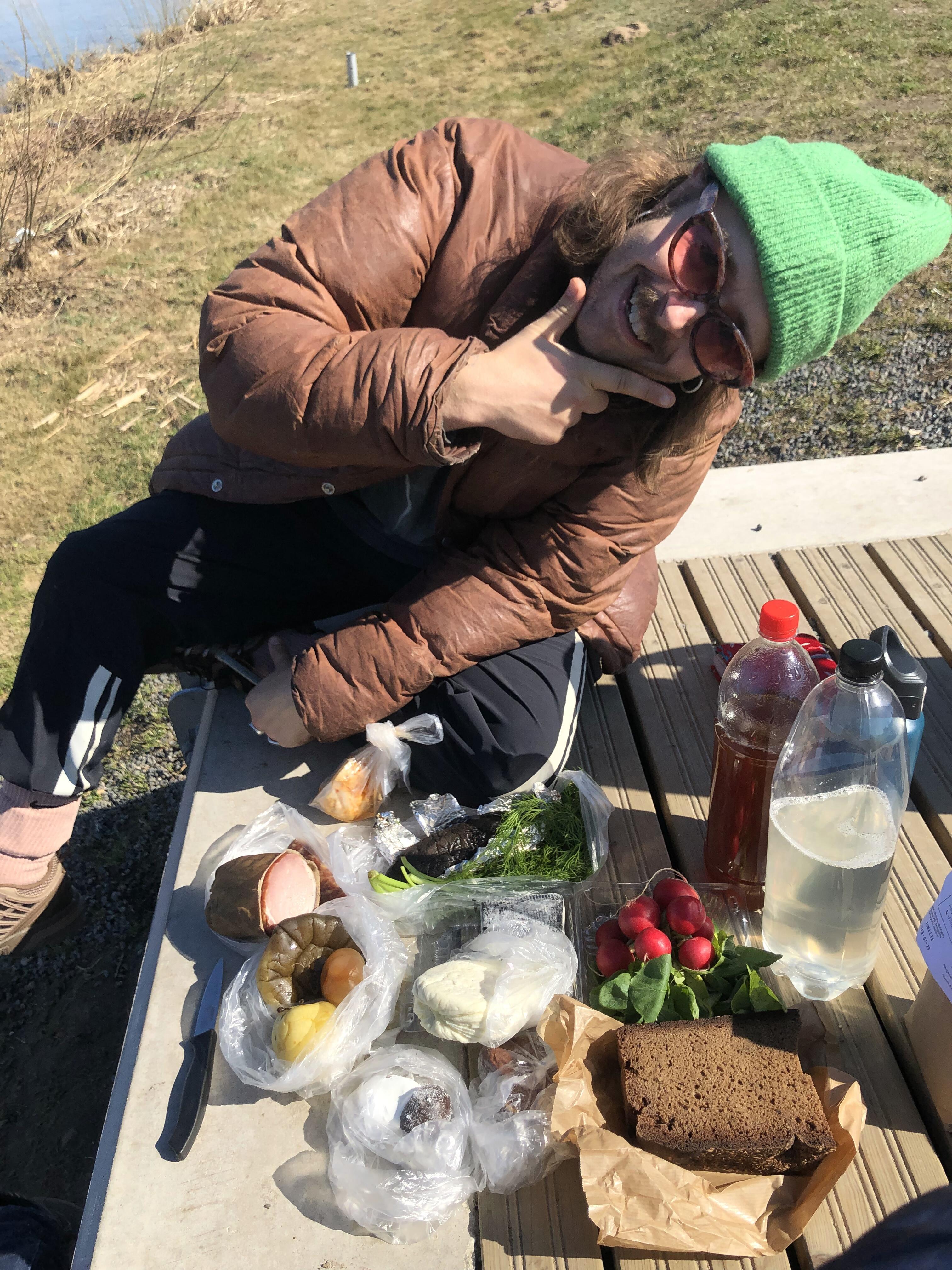 Jungtis: „Norime priminti, kad maisto ruošimas yra meilės forma, o valgymas drauge padeda užmegzti ryšį“, – vieną projekto tikslų įvardija S. R. Parkeris.
