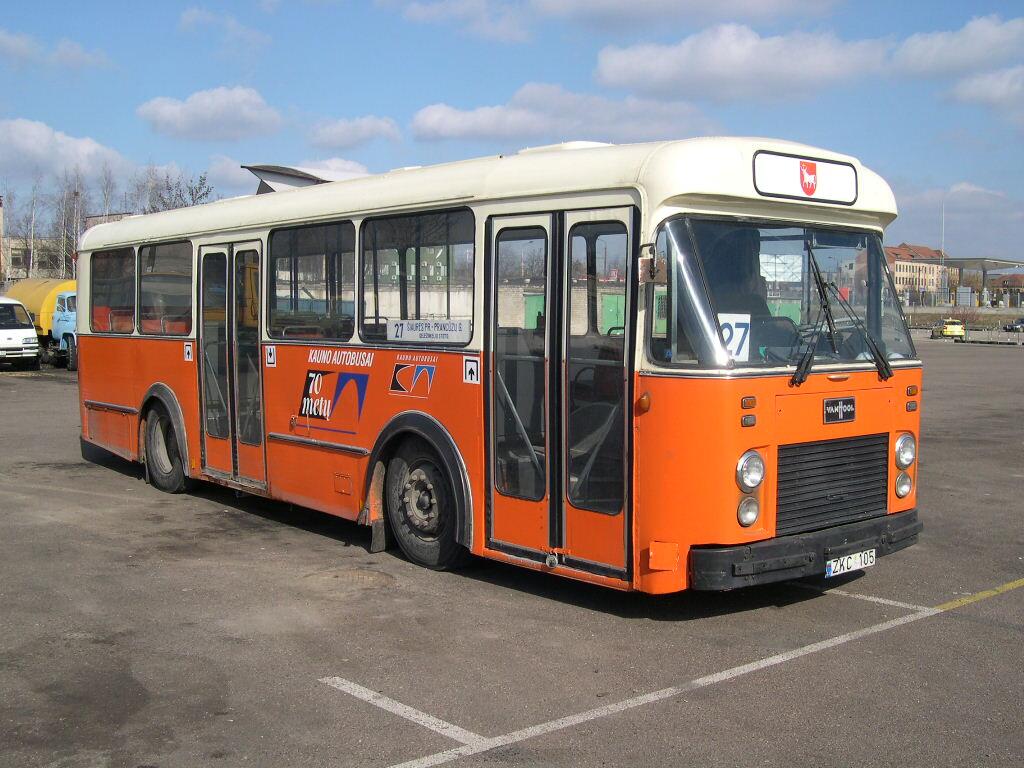 Istorinis autobusas „Vanhool“ 1976 m. 