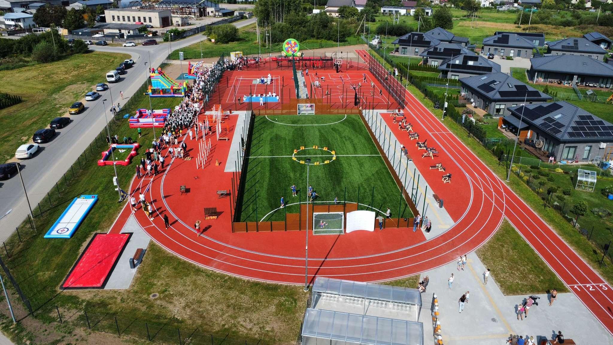 Pertvarka: visi Lapių stadiono atnaujinimo darbai kainavo beveik 1 mln. eurų.