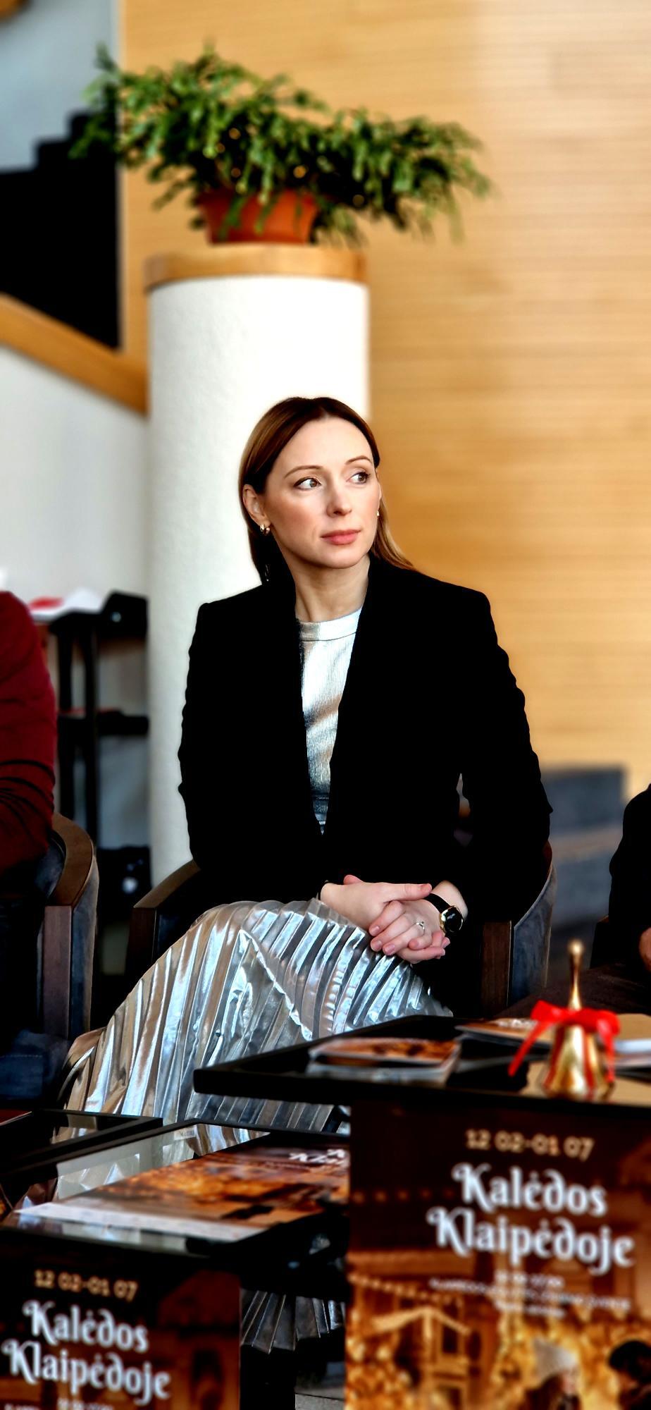 Paslaptis: Ž. Putnienė teigė, kad ir šįmet Kalėdų eglutė stovės Teatro aikštėje, tik kurioje tiksliai vietoje ir kaip atrodys, paaiškės netrukus.