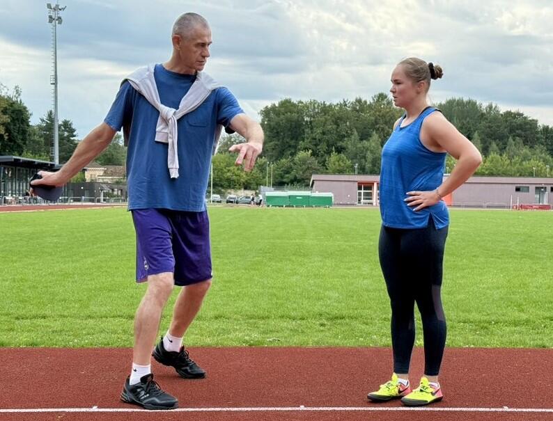 Patirtis: O. Dobrovolskajai pasiruošti pasaulio čempionatui padėjo olimpinis čempionas R. Ubartas.