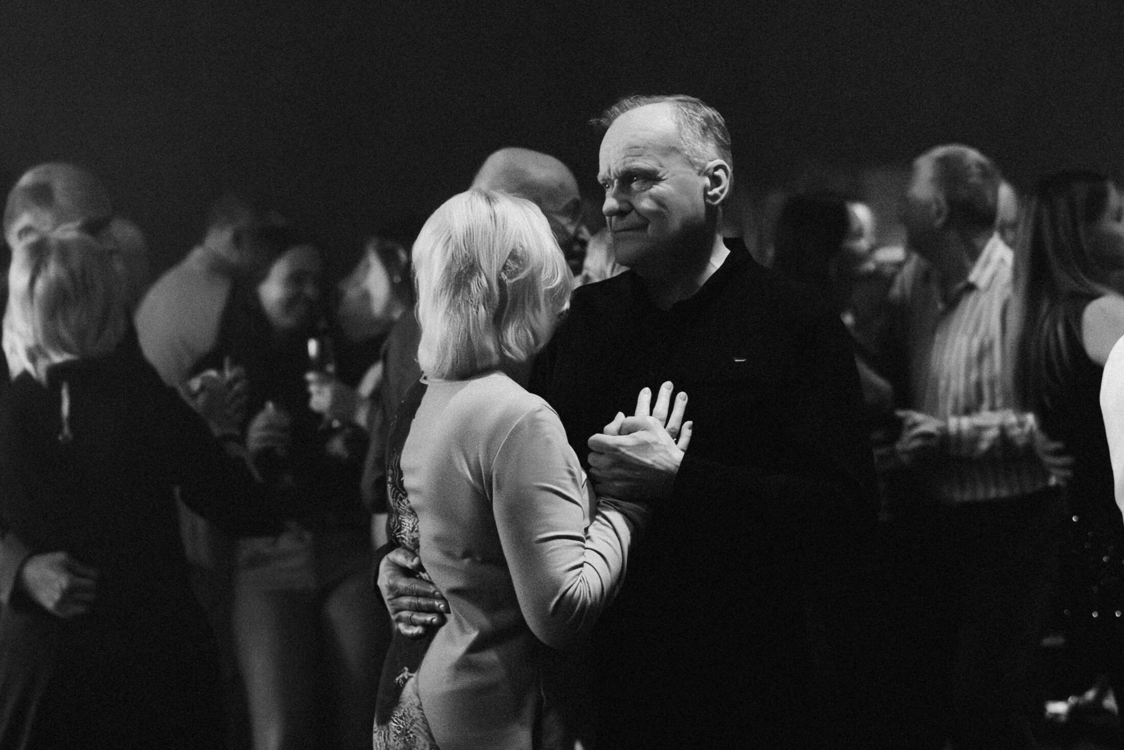 Visuma: šokiai – neatsiejama koncertų dalis.