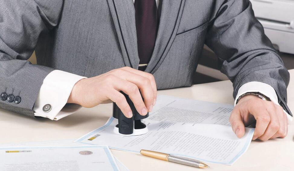 Taisyklės: „Swedbank“ patvirtino, kad notaro įgaliojimai bankuose neveikia.