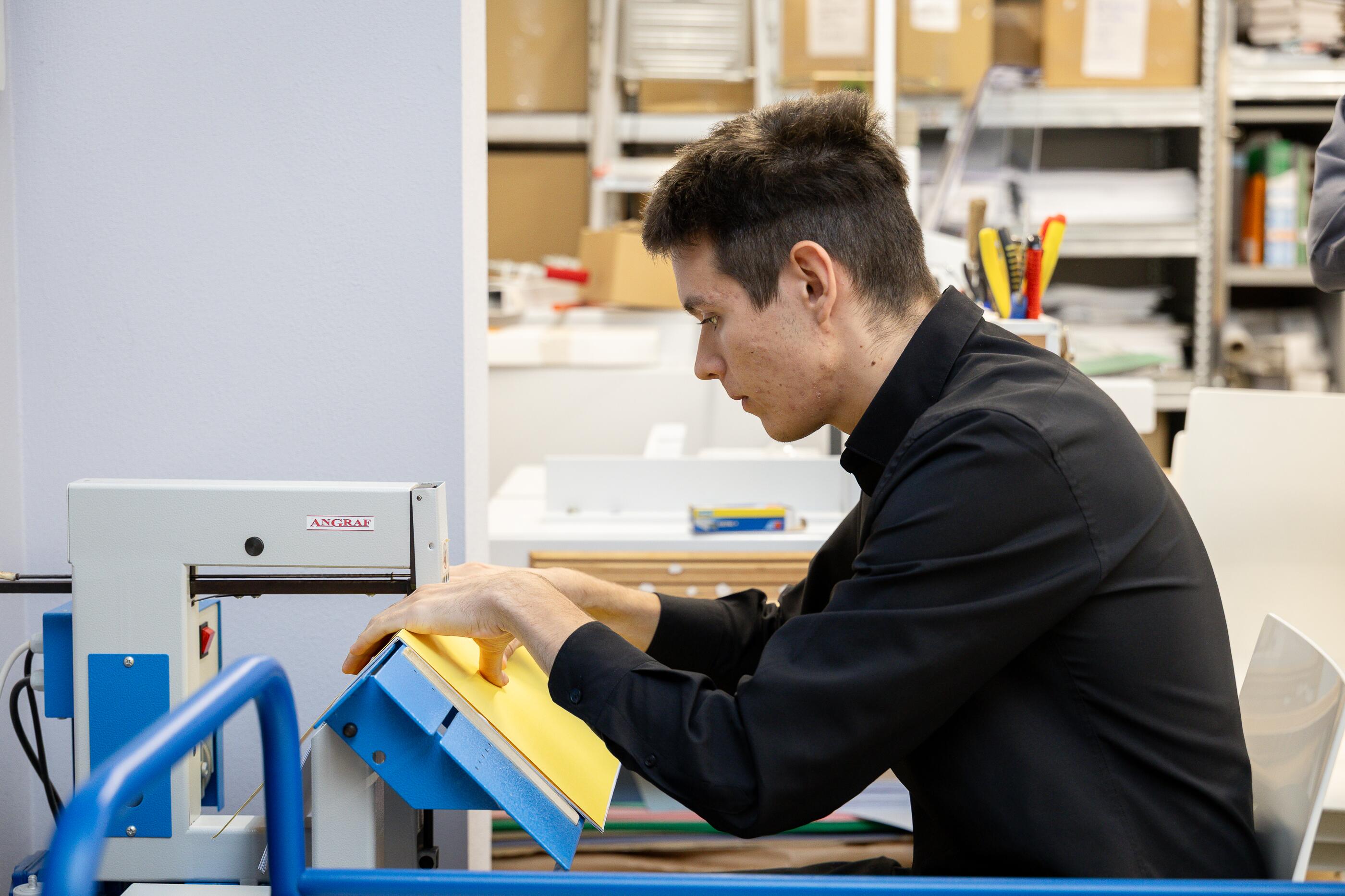 Žingsnis: Denisas ryžosi registruotis Užimtumo tarnyboje ir tikisi ne tik dirbti, bet ir uždirbti.