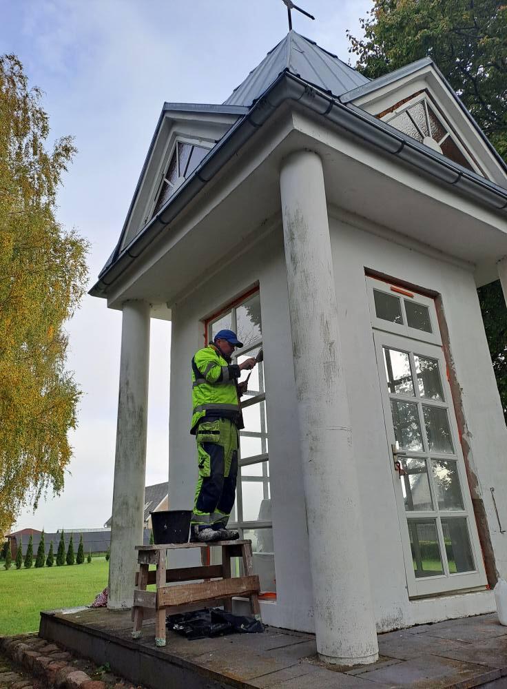 Darbai: koplytėlės fasado sutvarkymo ėmėsi gretimo kaimo gyventojas Ž. Andrijaitis.