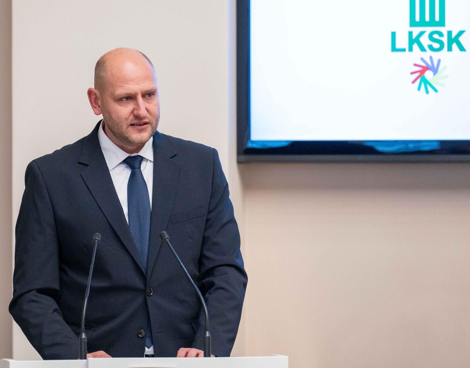 Patirtis: LKSK vadovas E. Kriūnas – 2013 m. deflimpiados čempionas ir 2009 m. vicečempionas.