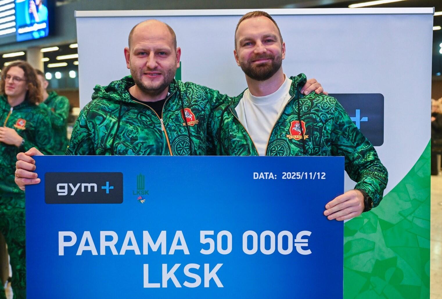 Ryšiai: deflimpiados išvakarėse LKSK prezidentas E. Kriūnas (kairėje) ir sporto klubų tinklo „Gym Plius“ vadovas M. Badikonis pasirašė bendradarbiavimo sutartį. 