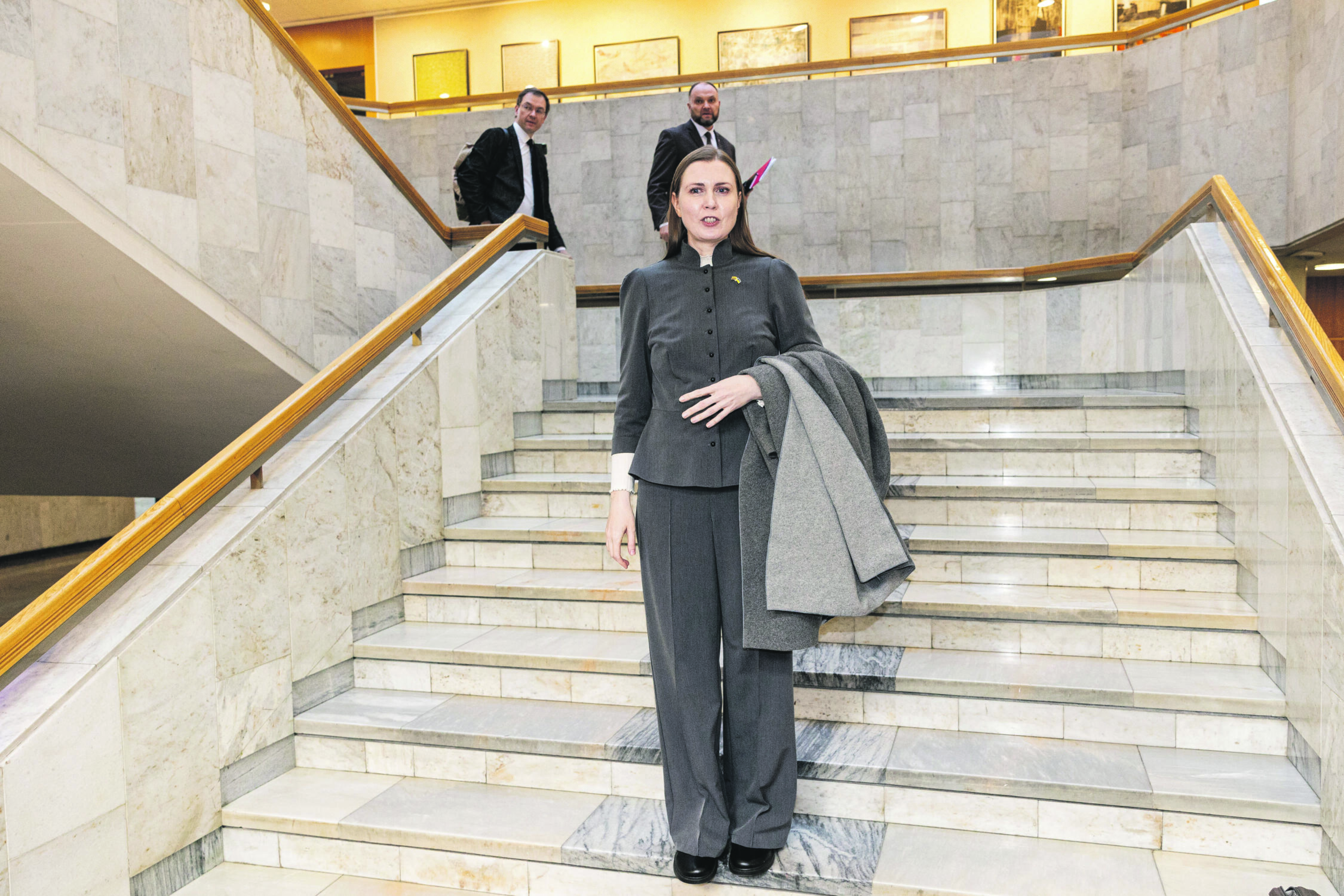 Unikalu: atsistatydinti teko tik trims krašto apsaugos ministrams, tačiau lig šiol nė vienam, kaip kad dabar D. Šakalienei, neteko trauktis po naujos Vyriausybės priesaikos nepraėjus nė mėnesiui.