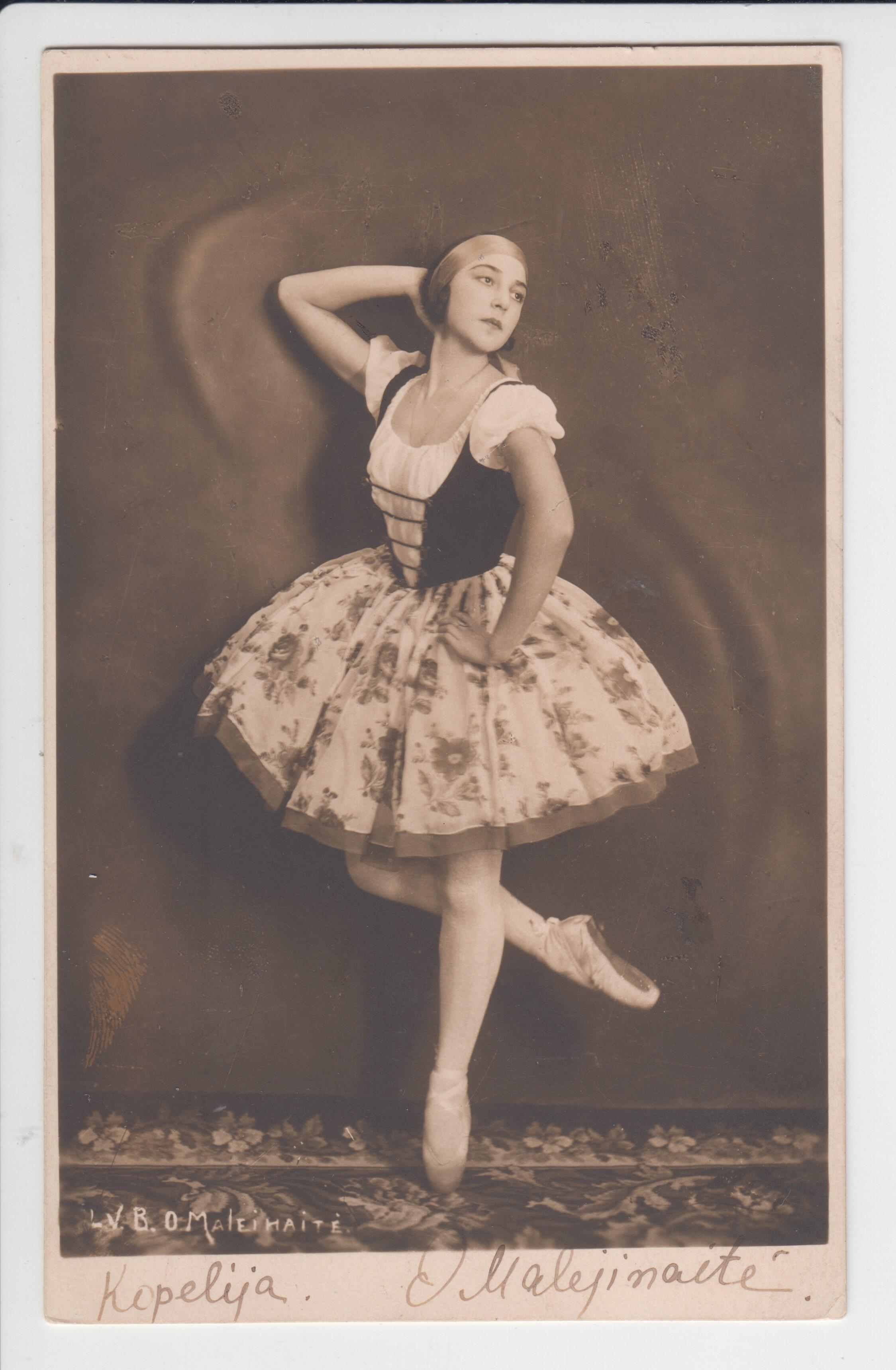 1925 m. „Kopelija“. O. Malėjinaitė Svanildos vaidmenyje.