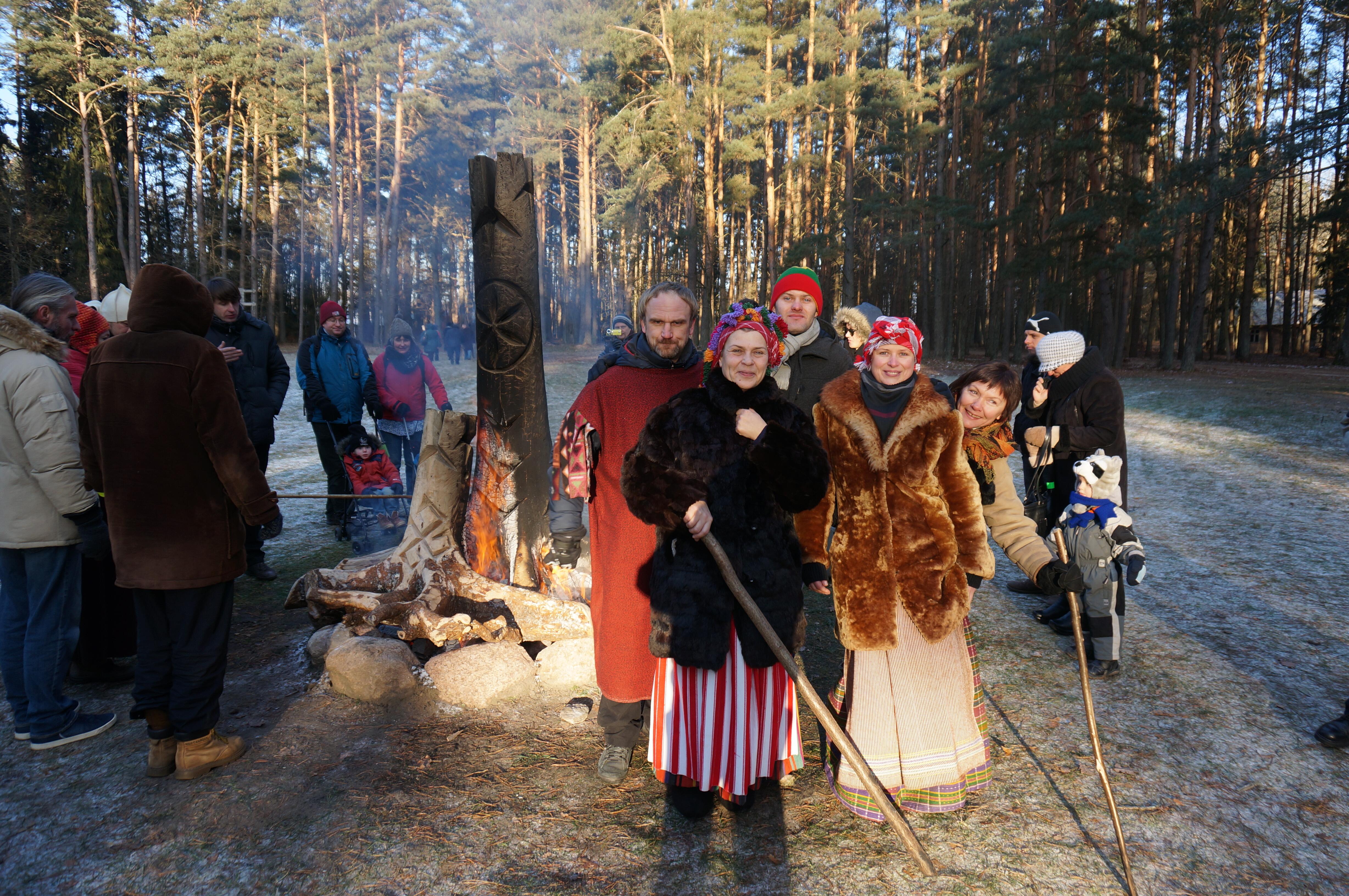 Atgijo: blukvilkio tradicija rekonstruojama Lietuvos etnografijos muziejuje – tai jauniausias metų ciklo renginys muziejuje, rengiamas kasmet. Pirmą kartą blukvilkis čia įvyko 2014 m. gruodžio 27-ąją.