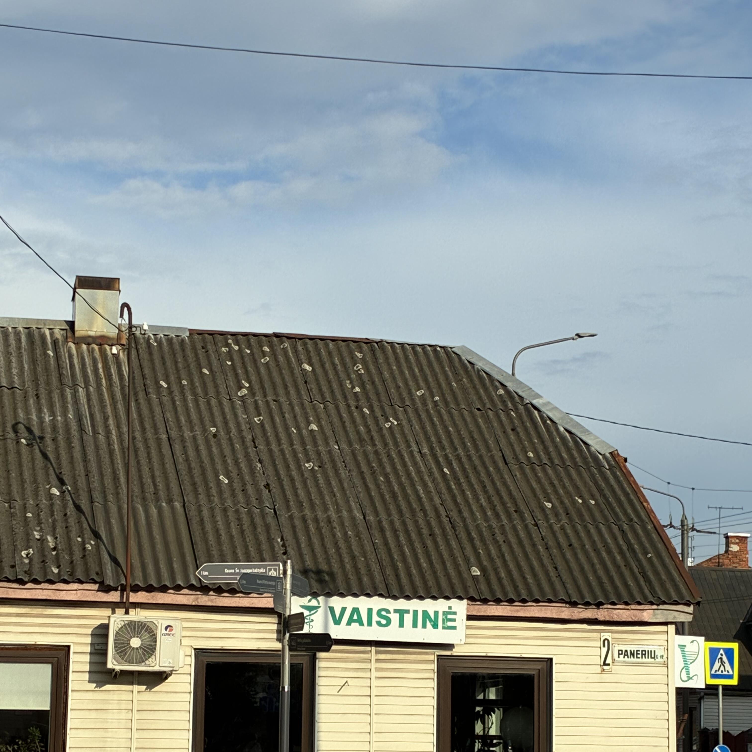 Aprūpindavo: Vilijampolėje esanti vaistinė, kurioje buvo parduodami milžiniški švirkštų kiekiai.