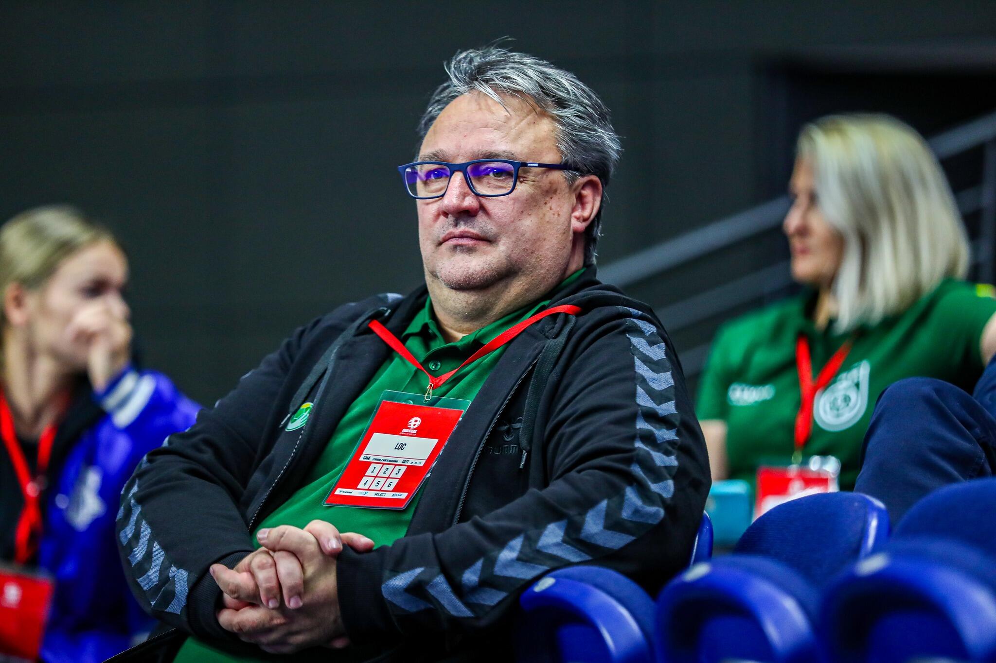 Pareigos: ilgametis Lietuvos rankinio lygos direktorius T. Jansonas – laikinasis LRF prezidentas.