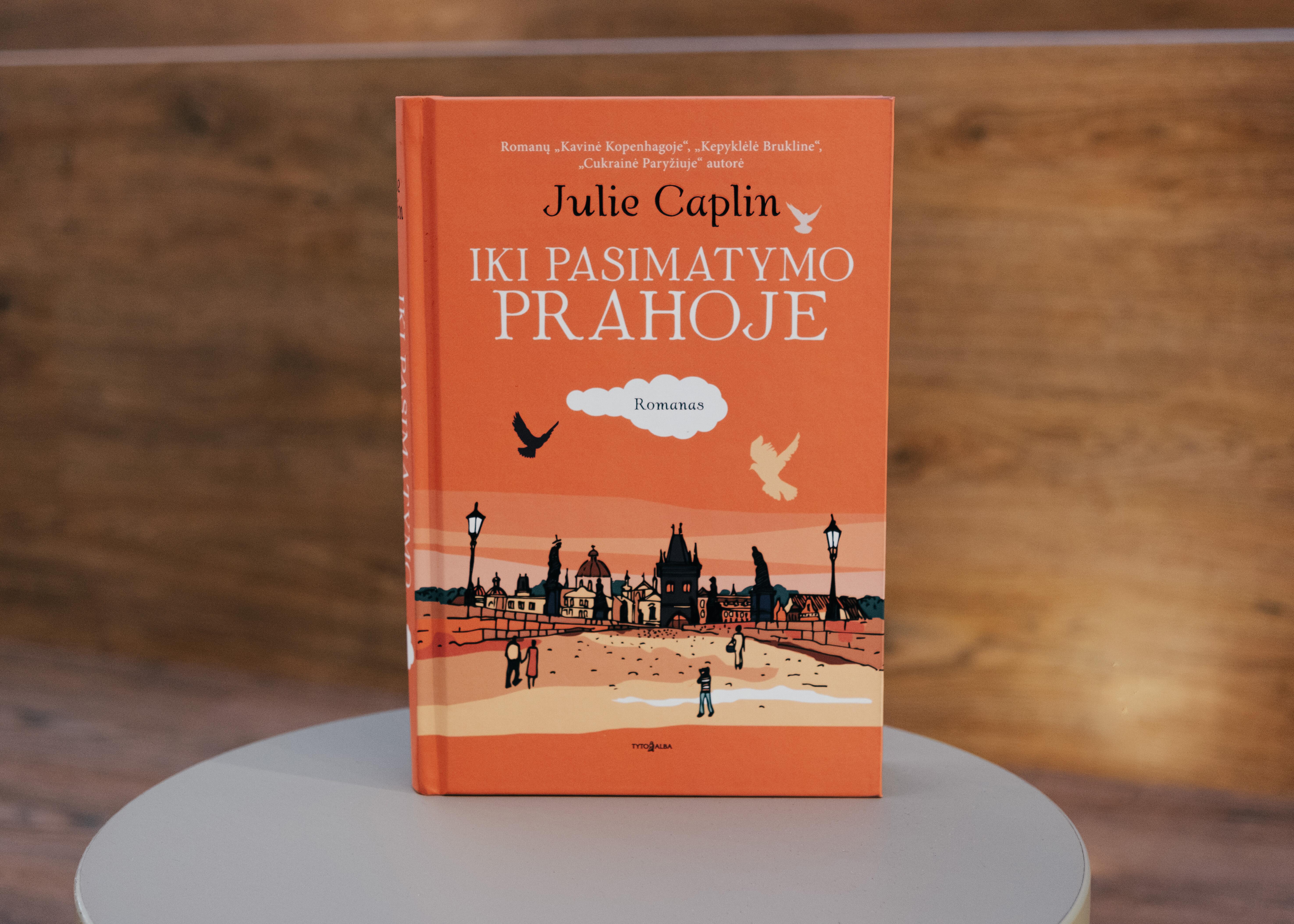 Tęsinys: leidykla „Tyto alba“ planuoja tęsti J. Caplin „Romantiškų pabėgimų“ seriją. Po Prahos pasivaikščiojimai Šampanėje, Prancūzijoje, ir Amalfyje, Italijoje.
