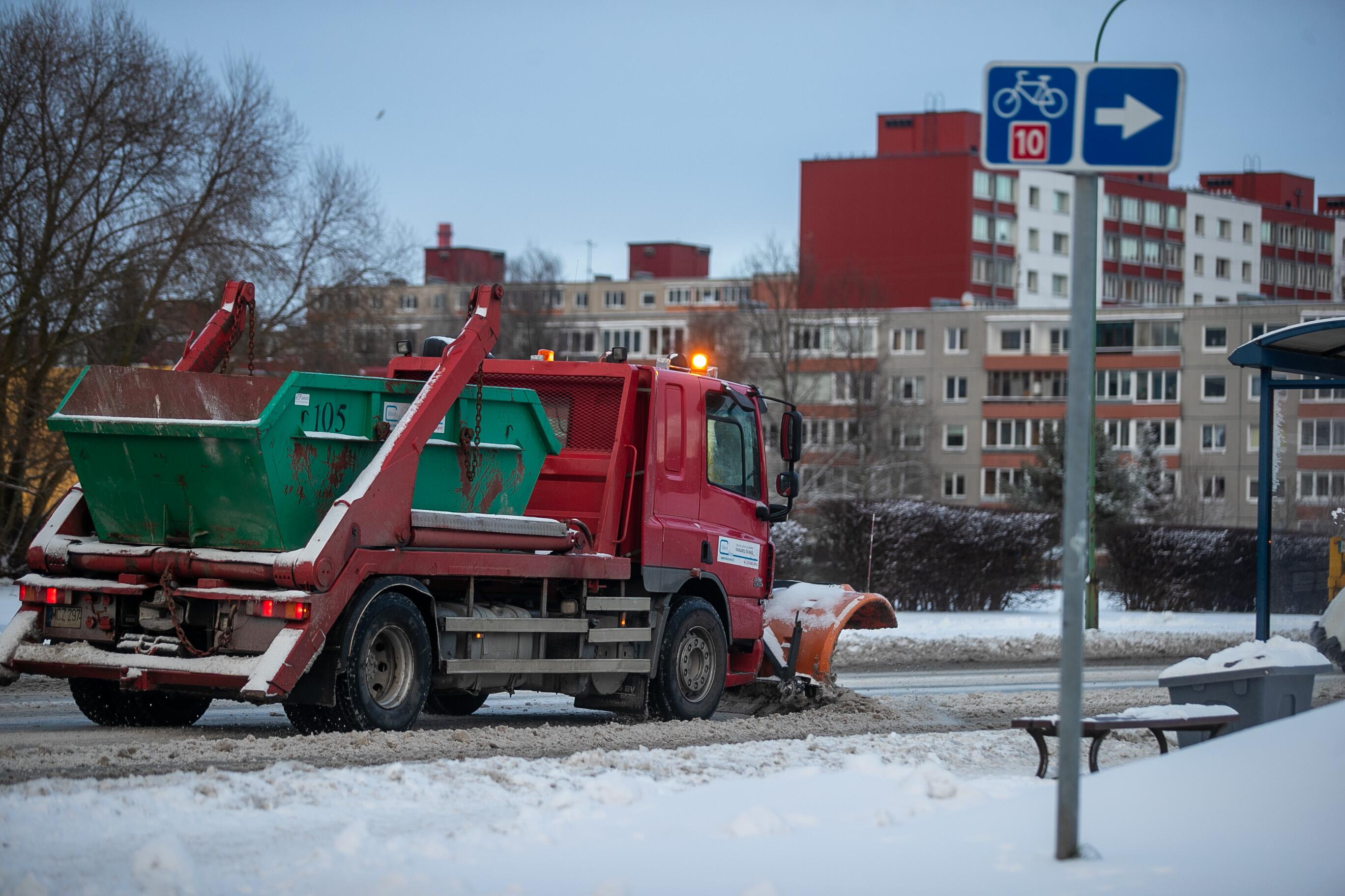 Sniegas Klaipėdos gatvėse.