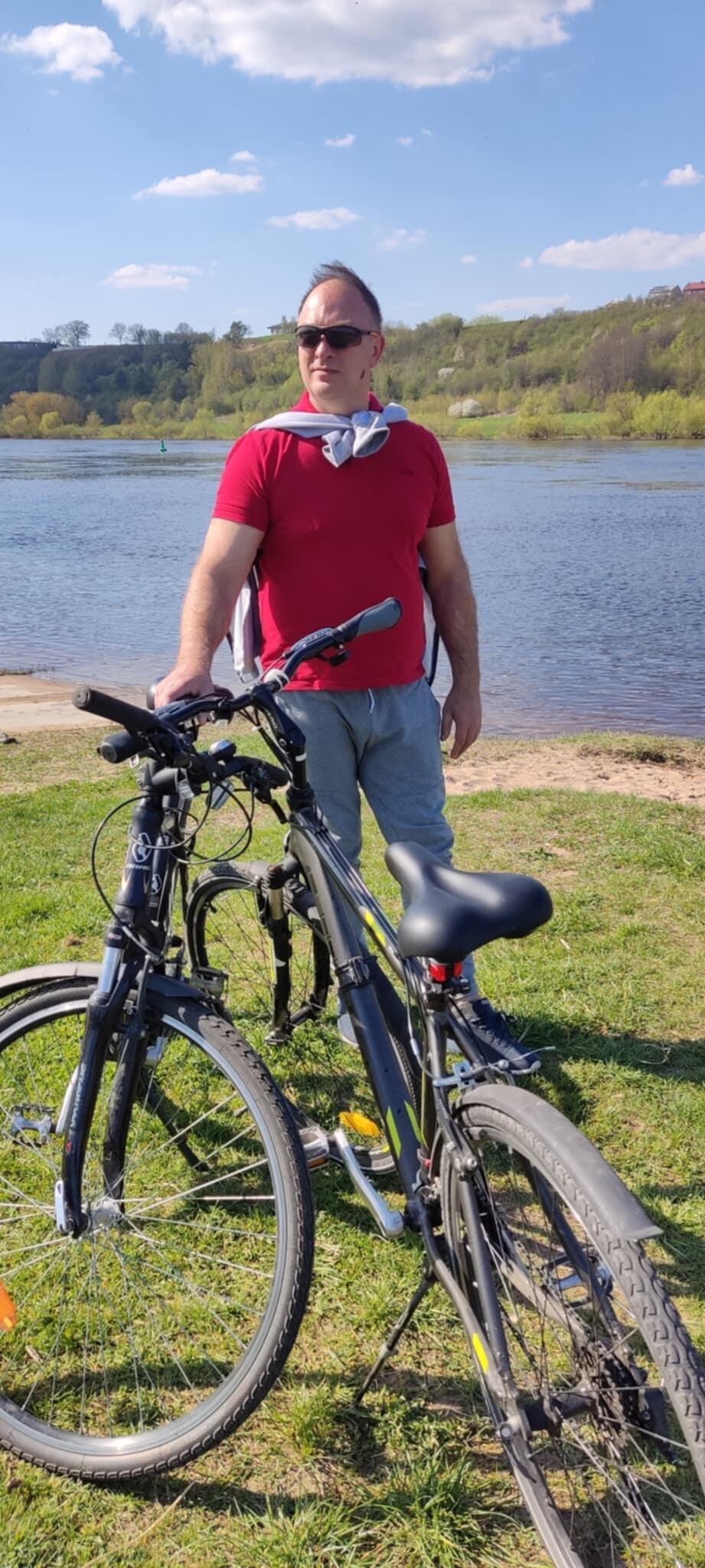 Įžvalga: pasak Akademijos seniūno S. Nominaičio, važinėjimas dviračiu turi daug privalumų.