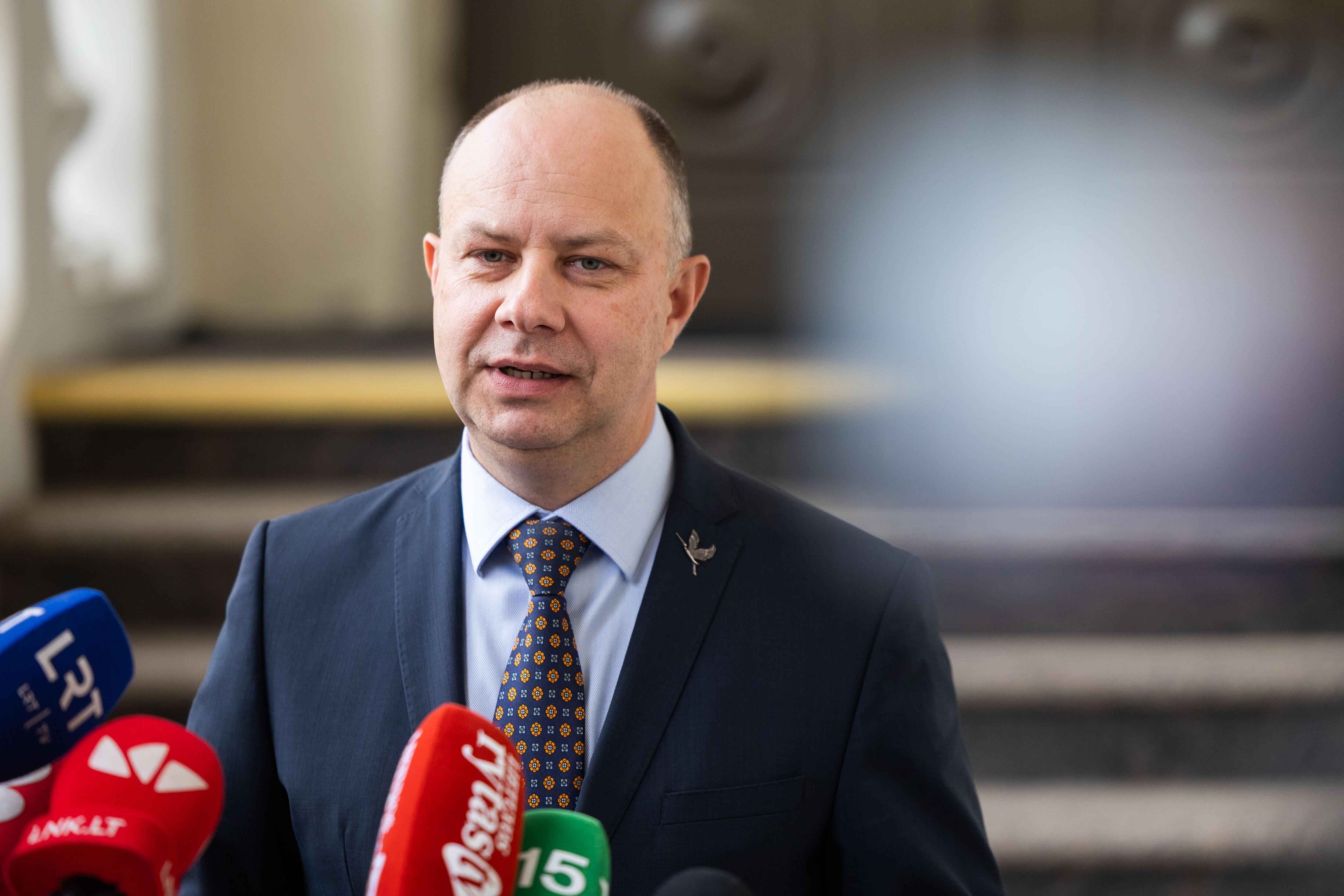 Pliusai: didžiausia sensacija pirmininkų rotacijoje – du dešimtmečius LVŽS vadovavusio R. Karbauskio pasitraukimas. Jį pakeitusio A. Verygos (nuotr.) dėka partija pakviesta į valdančiąją koaliciją.