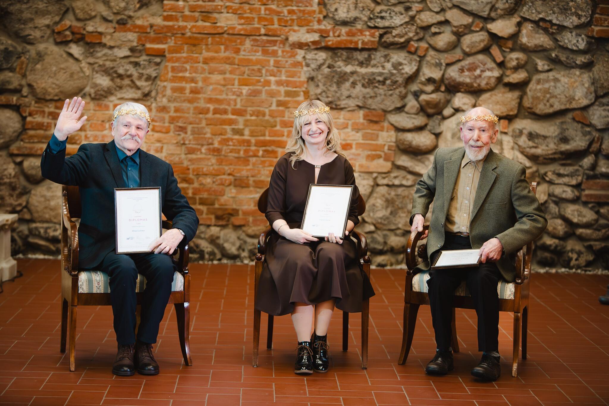 Adolfas Andriejus Viluckis (dešinėje)