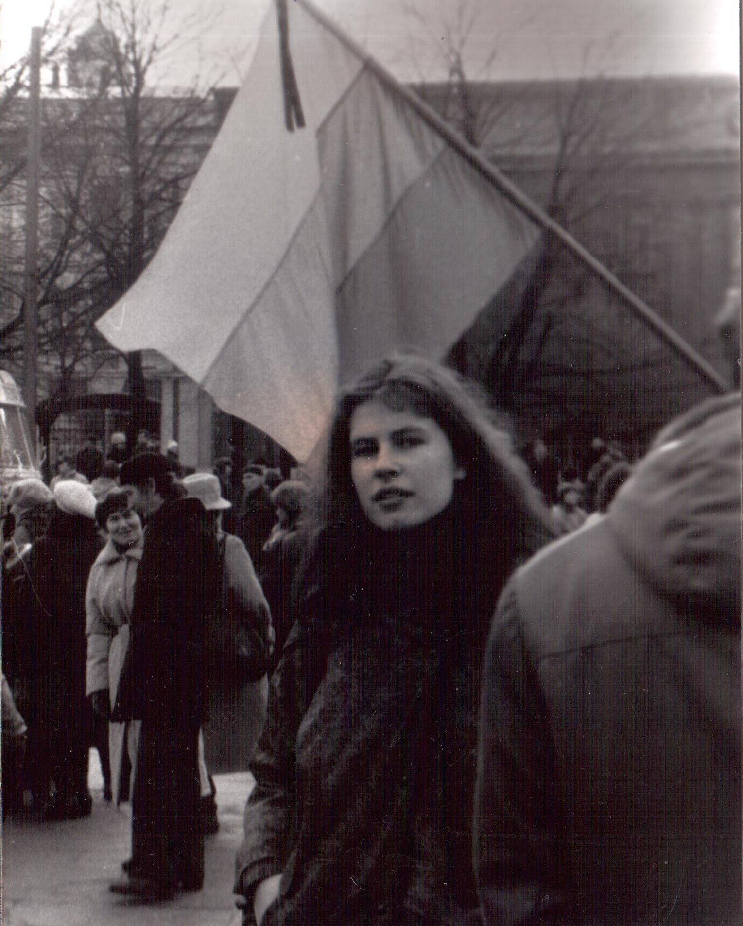 Agnė Narušytė Sąjūdžio mitinge 1989 m.