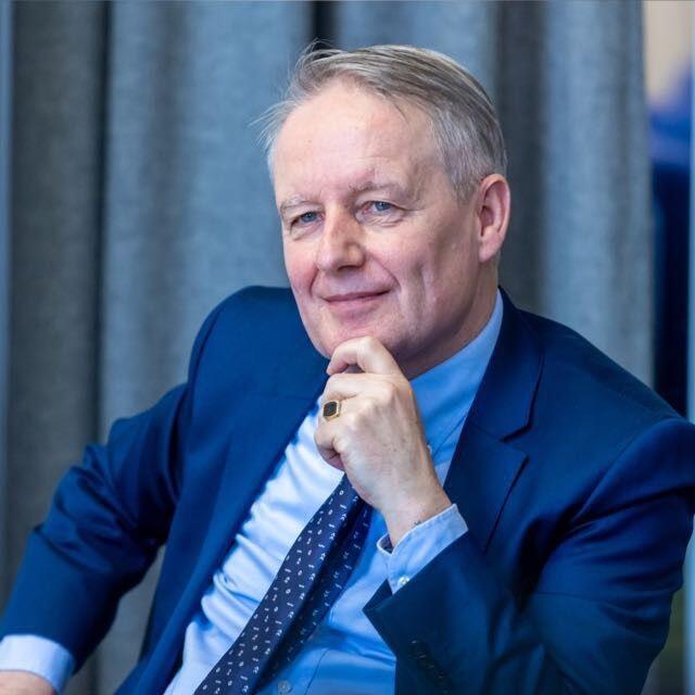 Ambasadorius Jackas Twissas Quarlesas van Uffordas