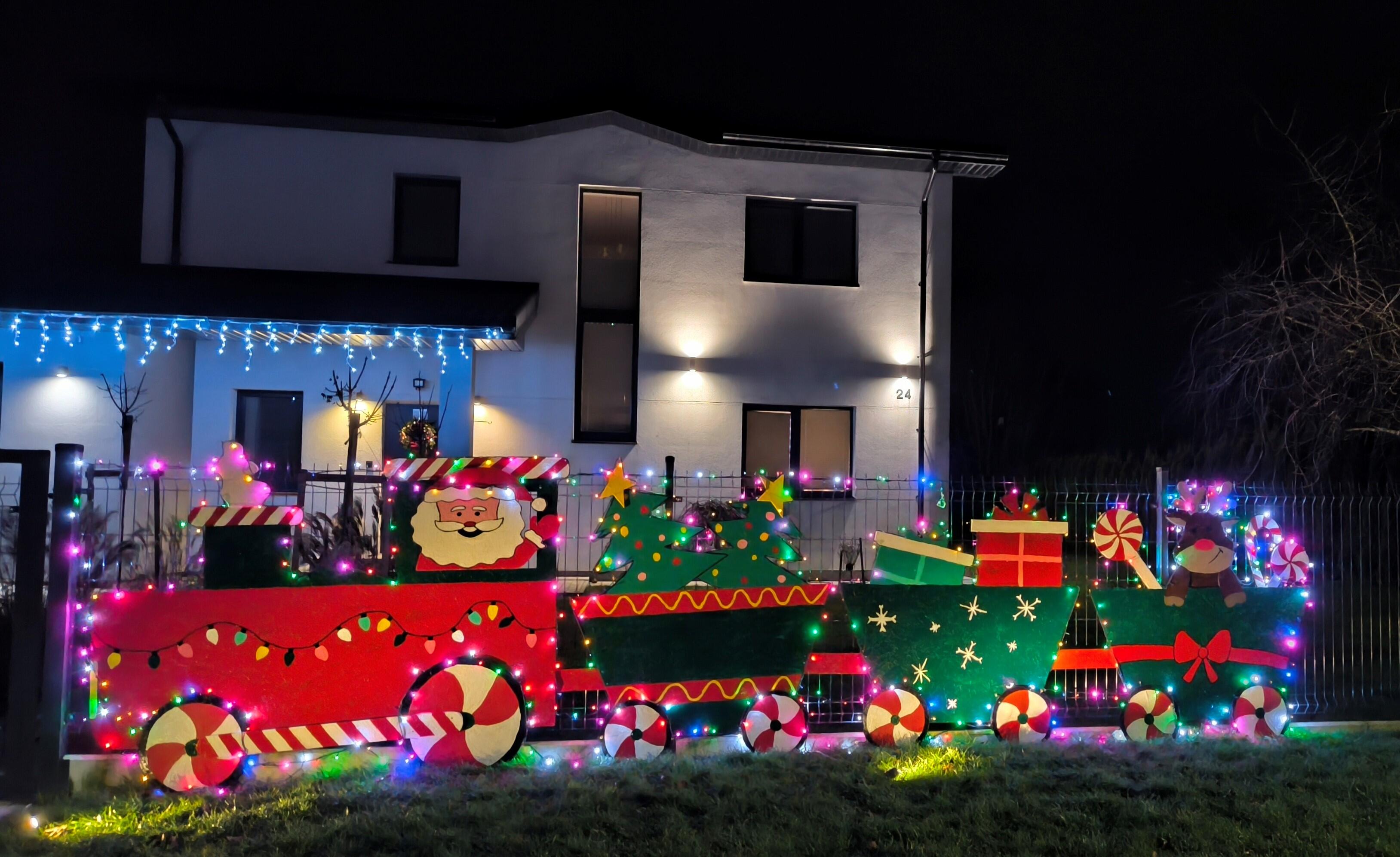 Kelionė: antrą vietą pelnė G. Rimėnės sukurtas rankų darbo traukinukas.