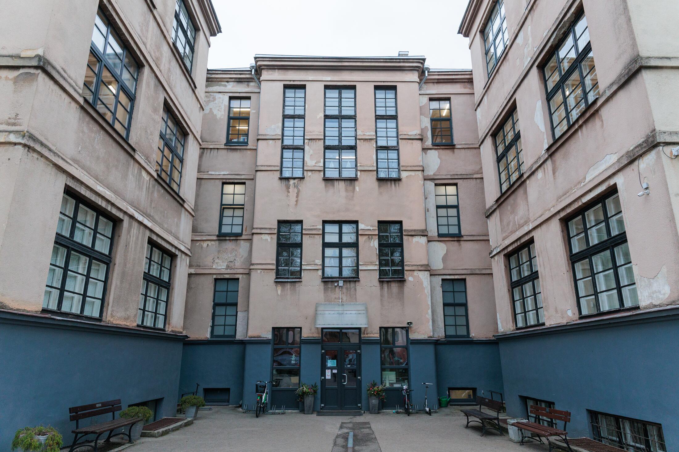 Darbai: savivaldybė skyrė paramą Kęstučio g. 85 pastato fasado tvarkybos darbams.