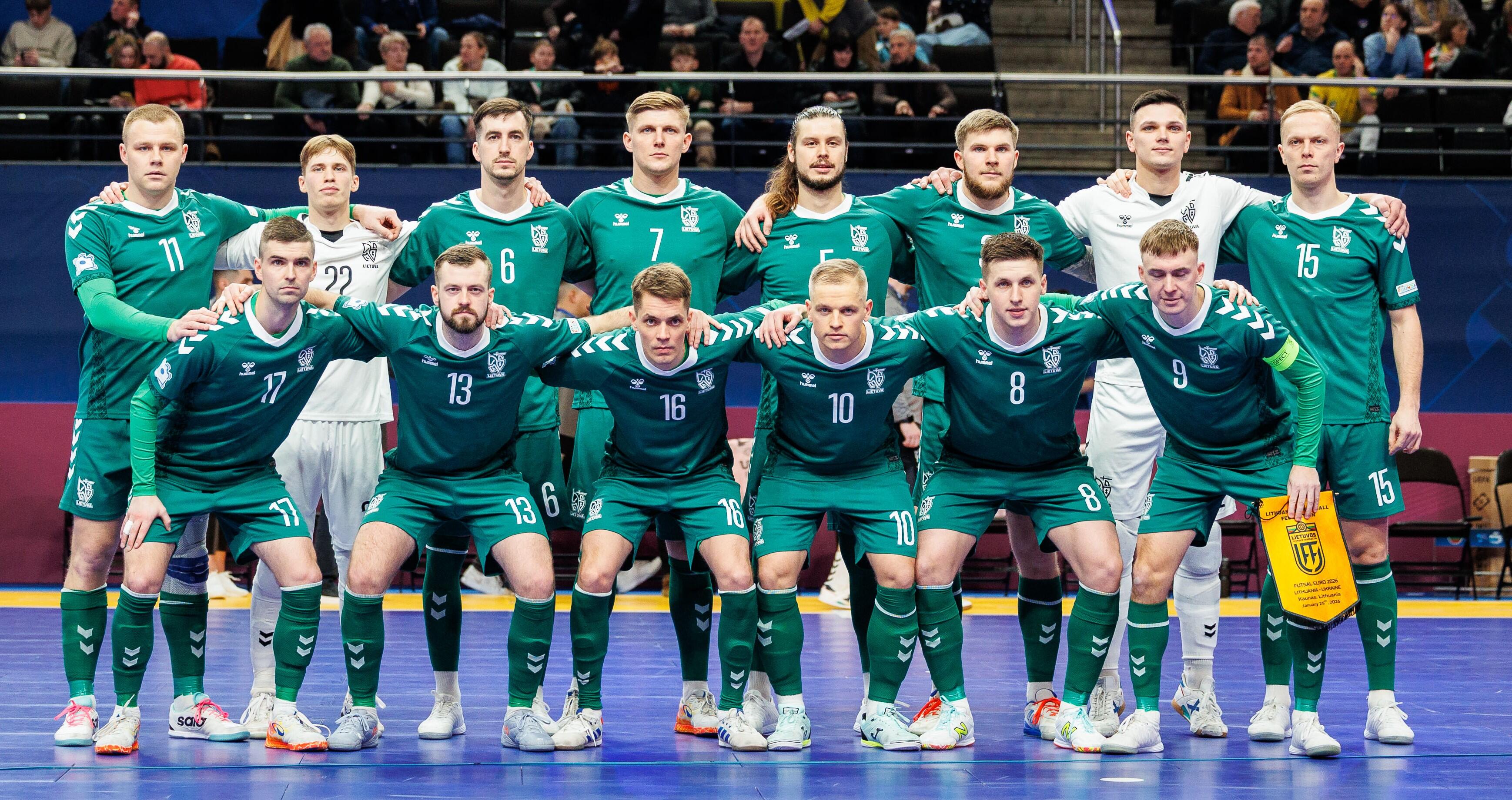 Pabaigtuvės: mūsų šalies salės futbolininkai B grupėje užėmė ketvirtą vietą, aplenkę 2010 m. Europos čempionato prizininkus čekus.