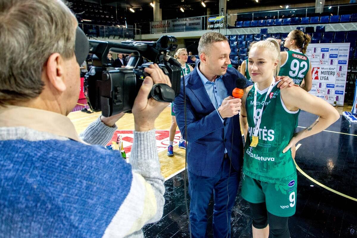 Tandemas: sausį gimė ne tik V. Mačiulis, bet ir jo autorinė laida „Krepšinio pasaulyje“.