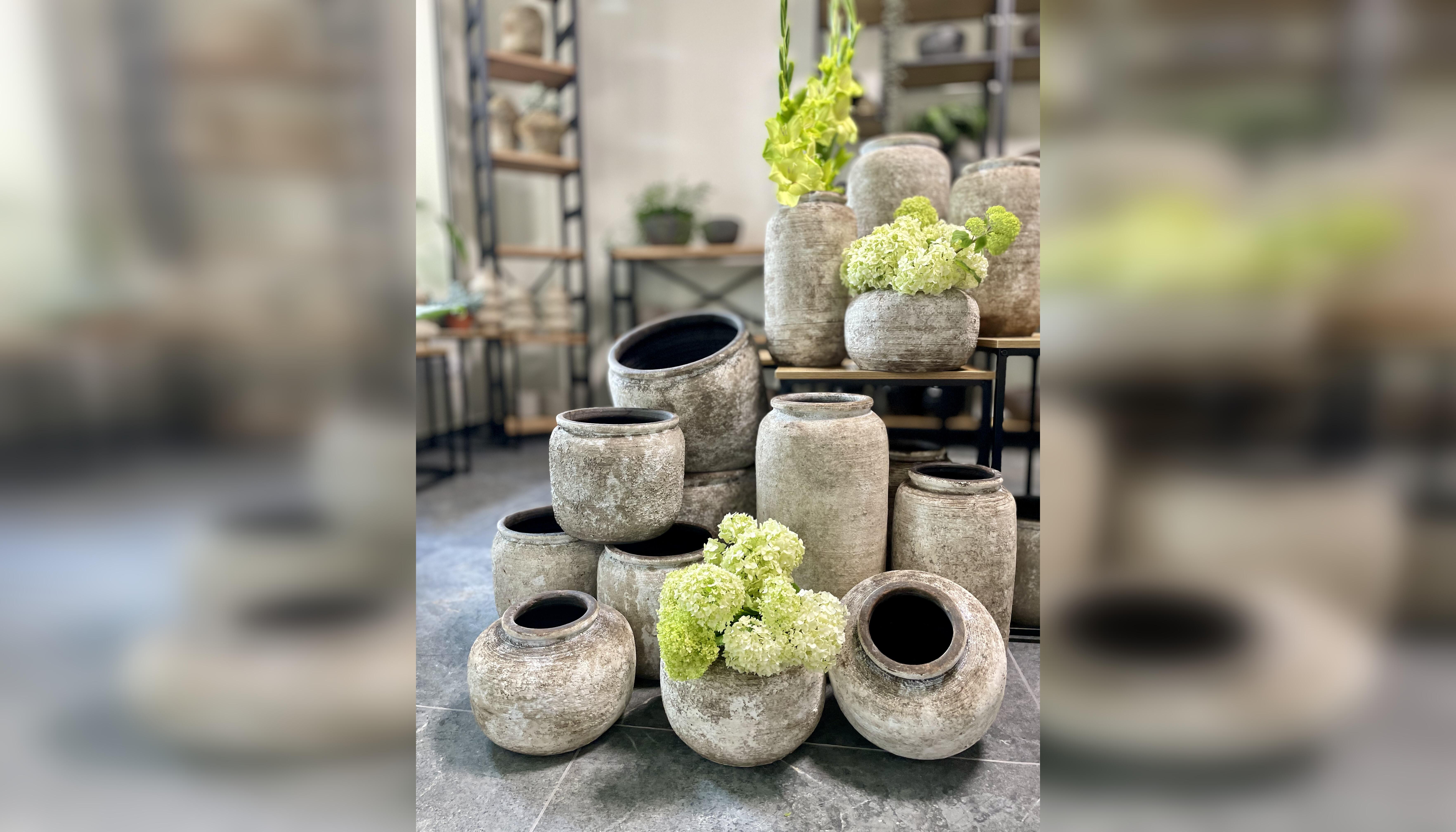 Išskirtinumas: „Floré“ gėlių studija Klaipėdoje – dviejų kūrėjų svajonė, virtusi erdve, kur gėlės dera su interjero estetika ir kūrybine laisve.