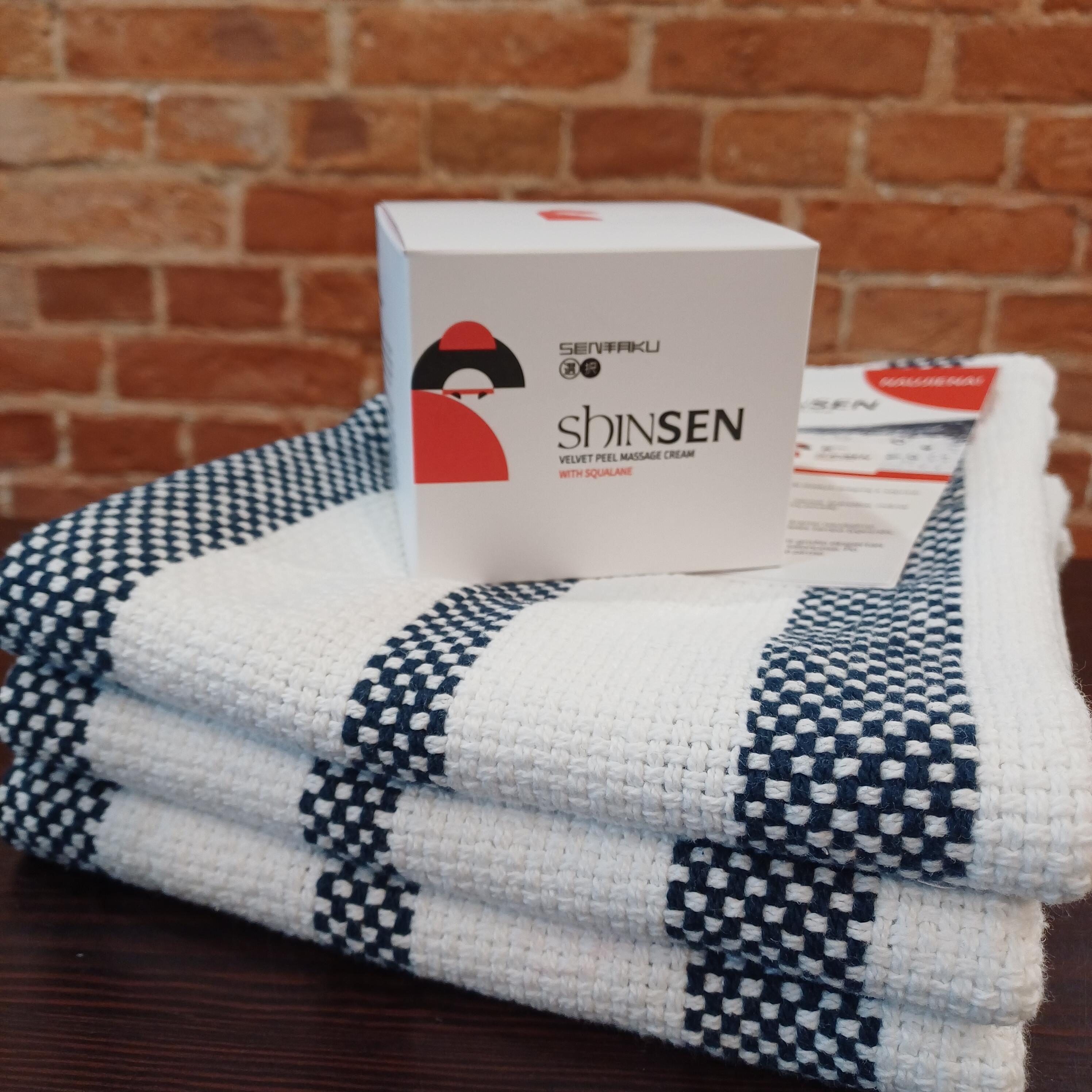 Paskata: „Shinsen“ japoniškai reiškia šviežumą ir gaivą. Šis grožio produktas buvo priežastis rengti seminarus apie japonišką grožį.