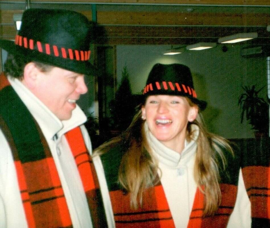 Nepavyko: LTOK prezidentas A. Poviliūnas ir V. Vencienė 1994 m. Lilehamerio olimpinėse žaidynėse. Deja, iki auksinio finišo šįsyk jai buvo toloka.