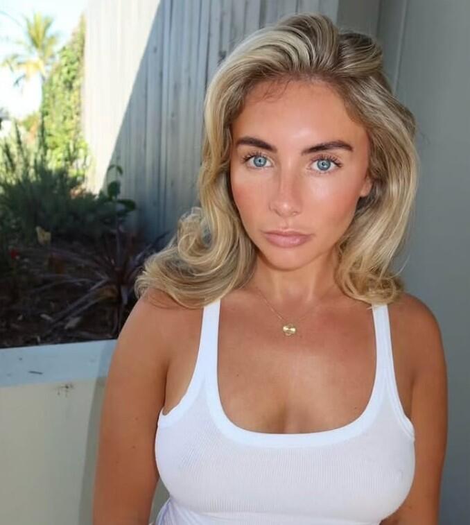 Bonnie Blue