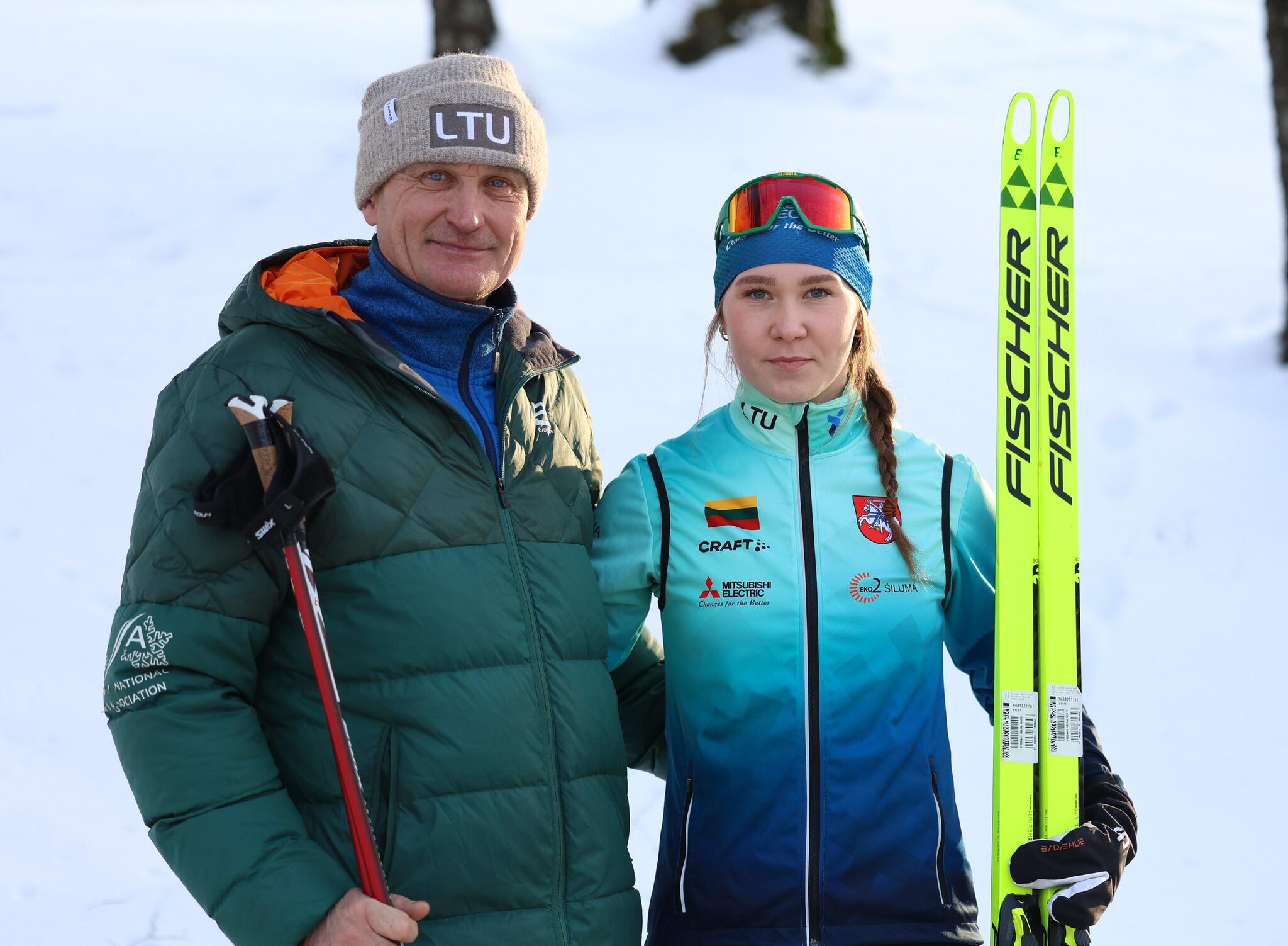 Tikslas: trenerio A. Drūsio (kairėje) auklėtinė E. Savickaitė, 2022 m. Pekino olimpiados slidinėjimo sprinto laisvuoju stiliumi varžybose užėmusi 81-ą vietą, šįkart sieks geresnio rezultato.