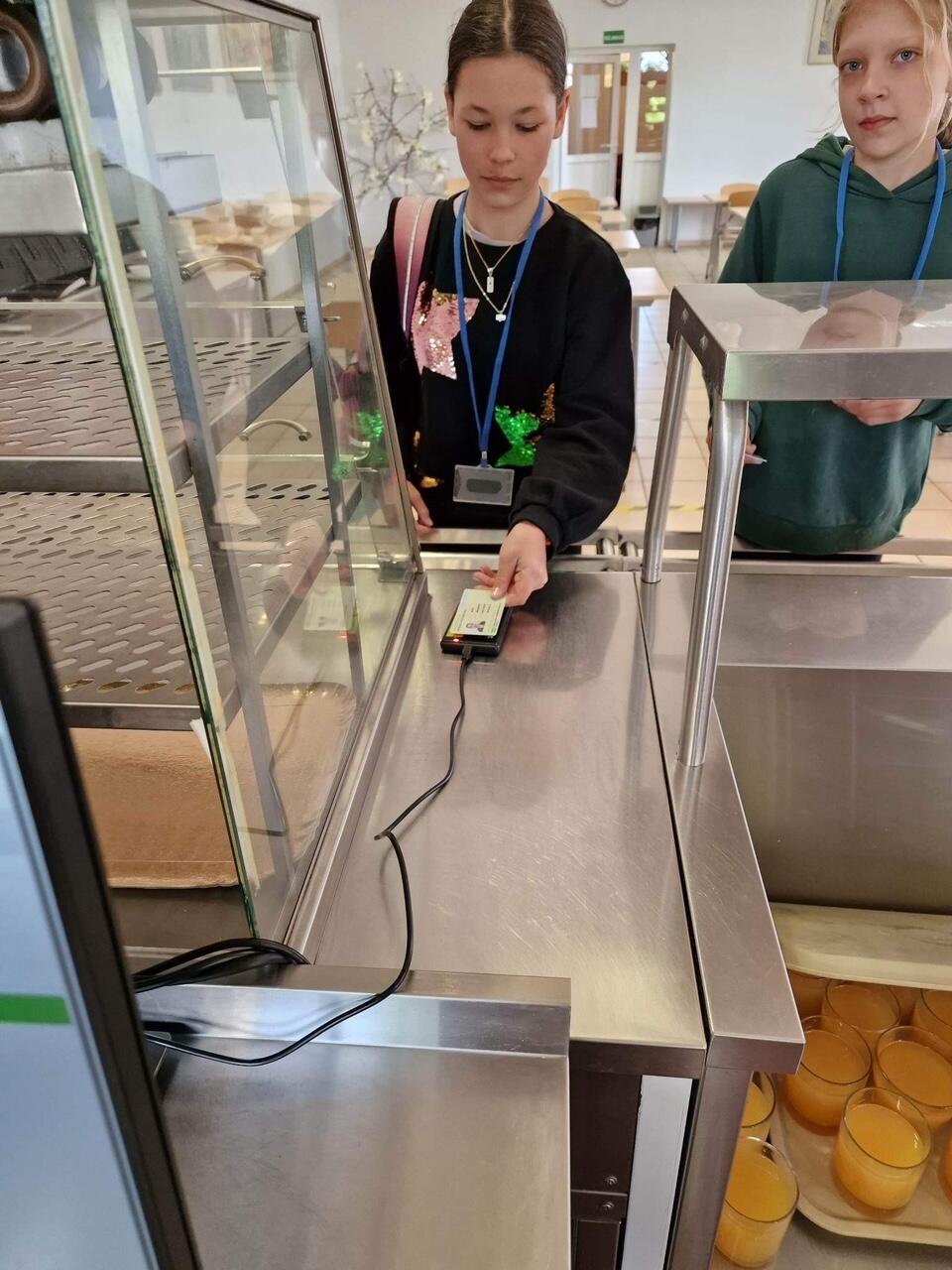 Bėda: pradinukai korteles dažnai pameta.