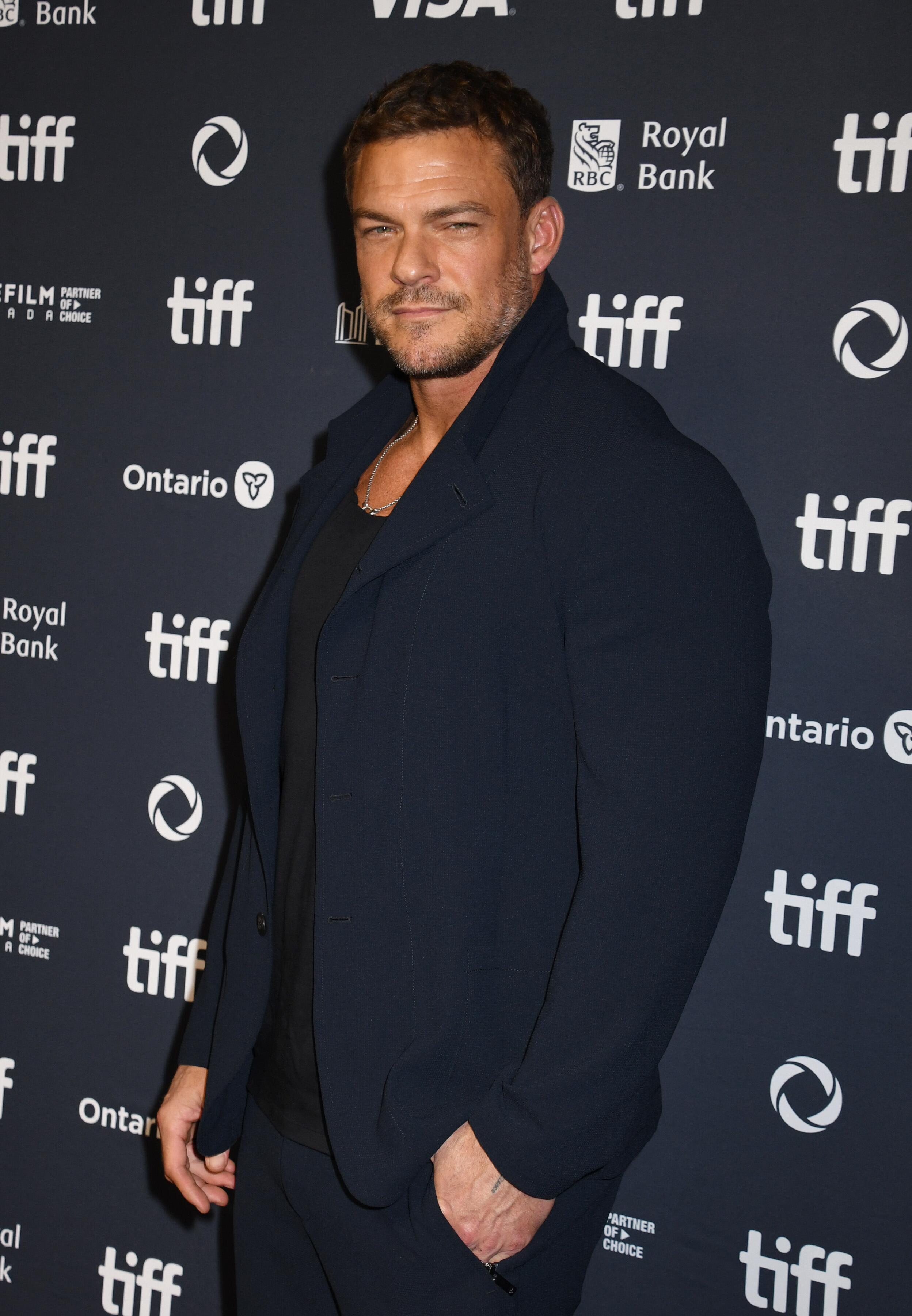 Alanas Ritchsonas