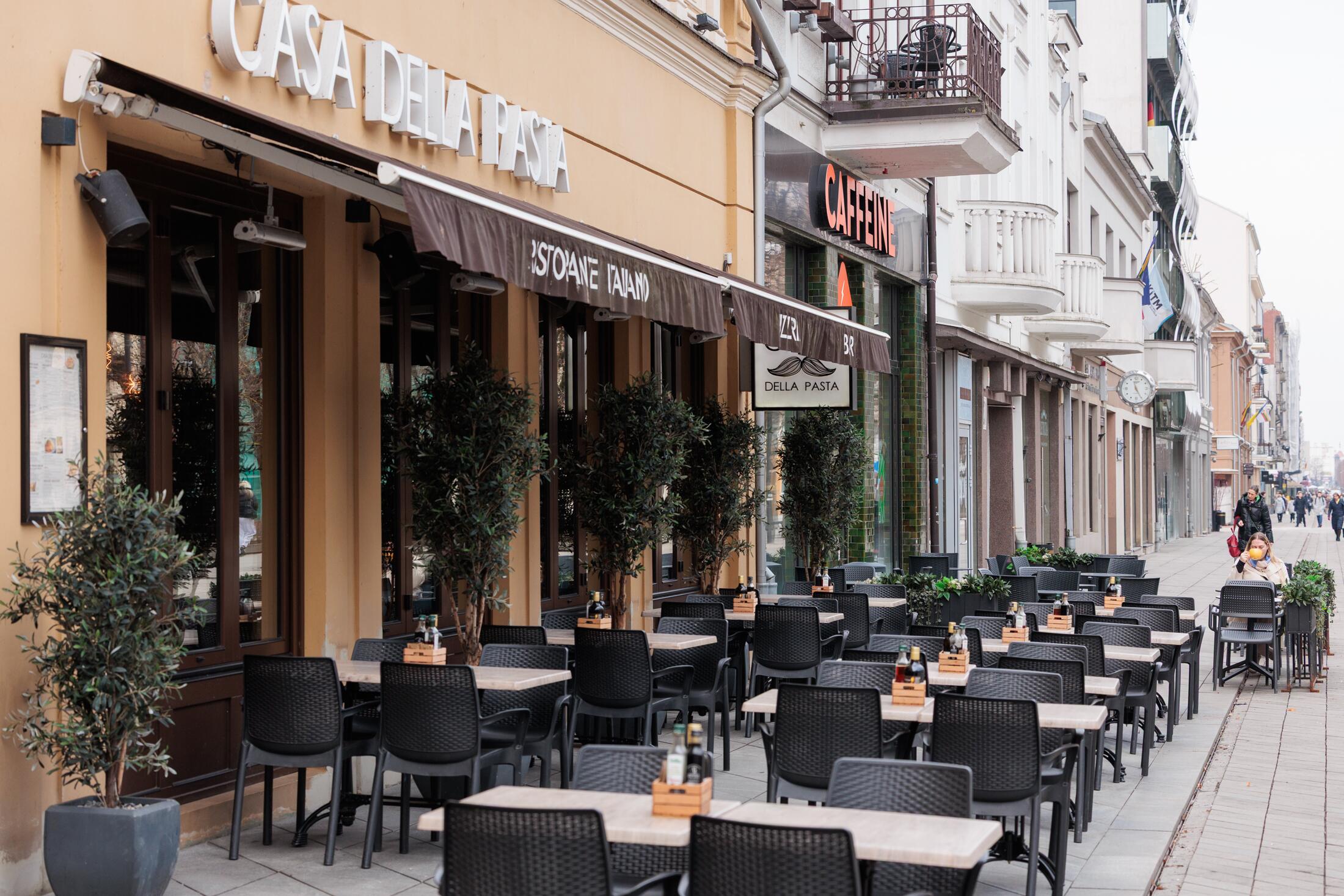 Atsidarė: jau yra nemažai vietų, kur galima pavalgyti lauke.
