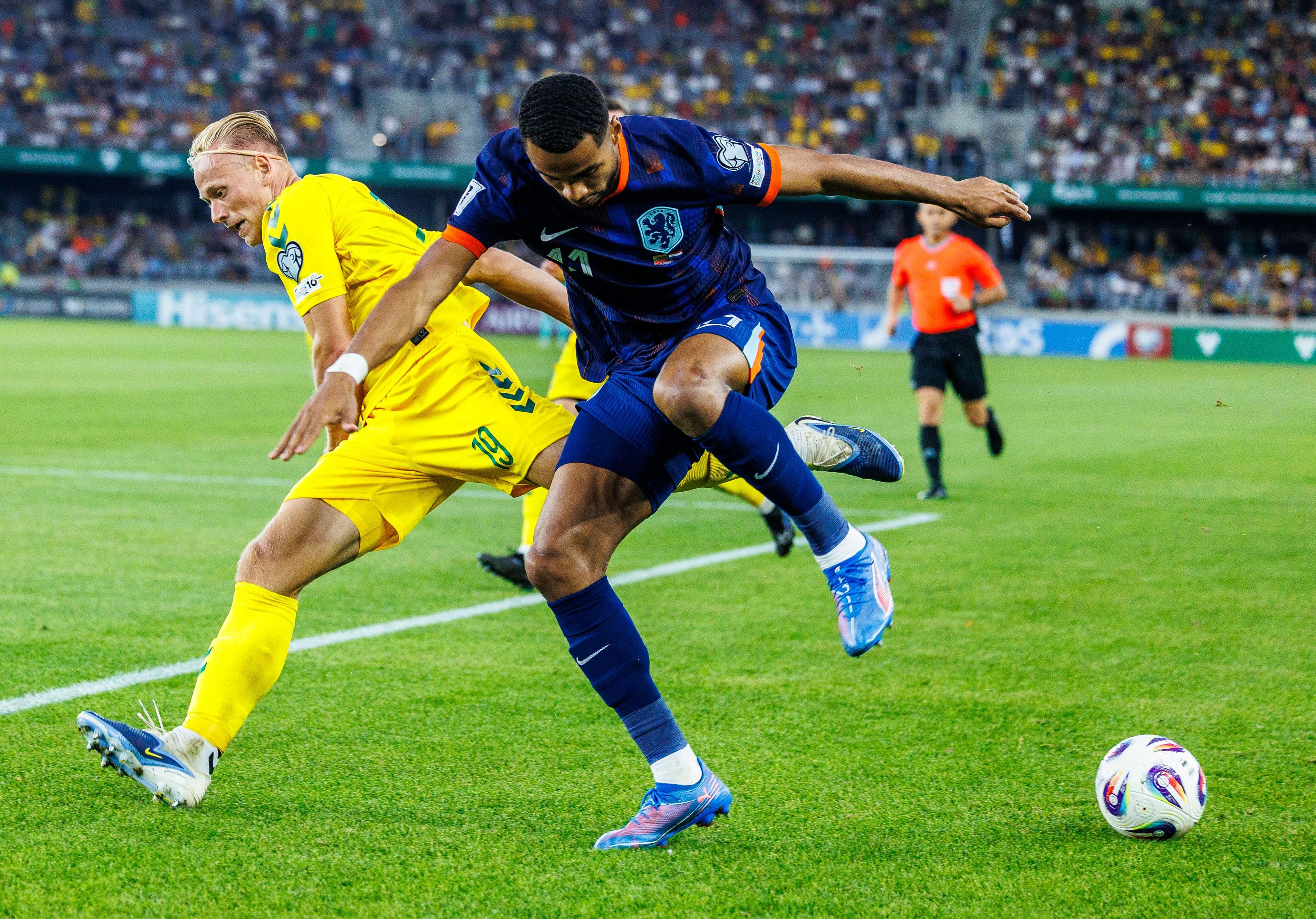Išbandymai: Nyderlandų futbolininkai, buvę lietuvių varžovai, išmėgins jėgas su japonais, švedais ir tunisiečiais.