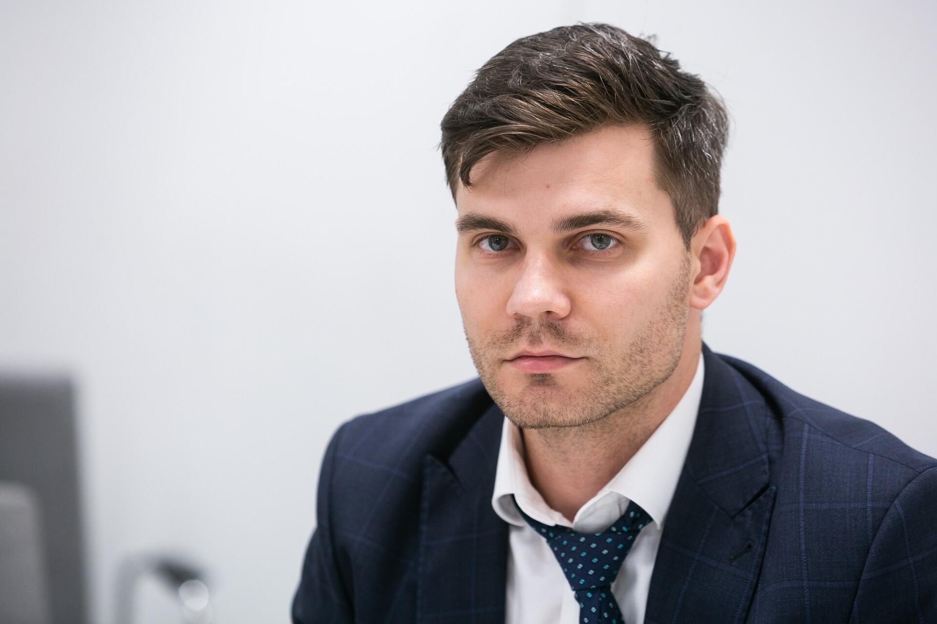 Po Bartoševičiaus sulaikymo – dilema: ar buvę politikai gauna daugiau ...