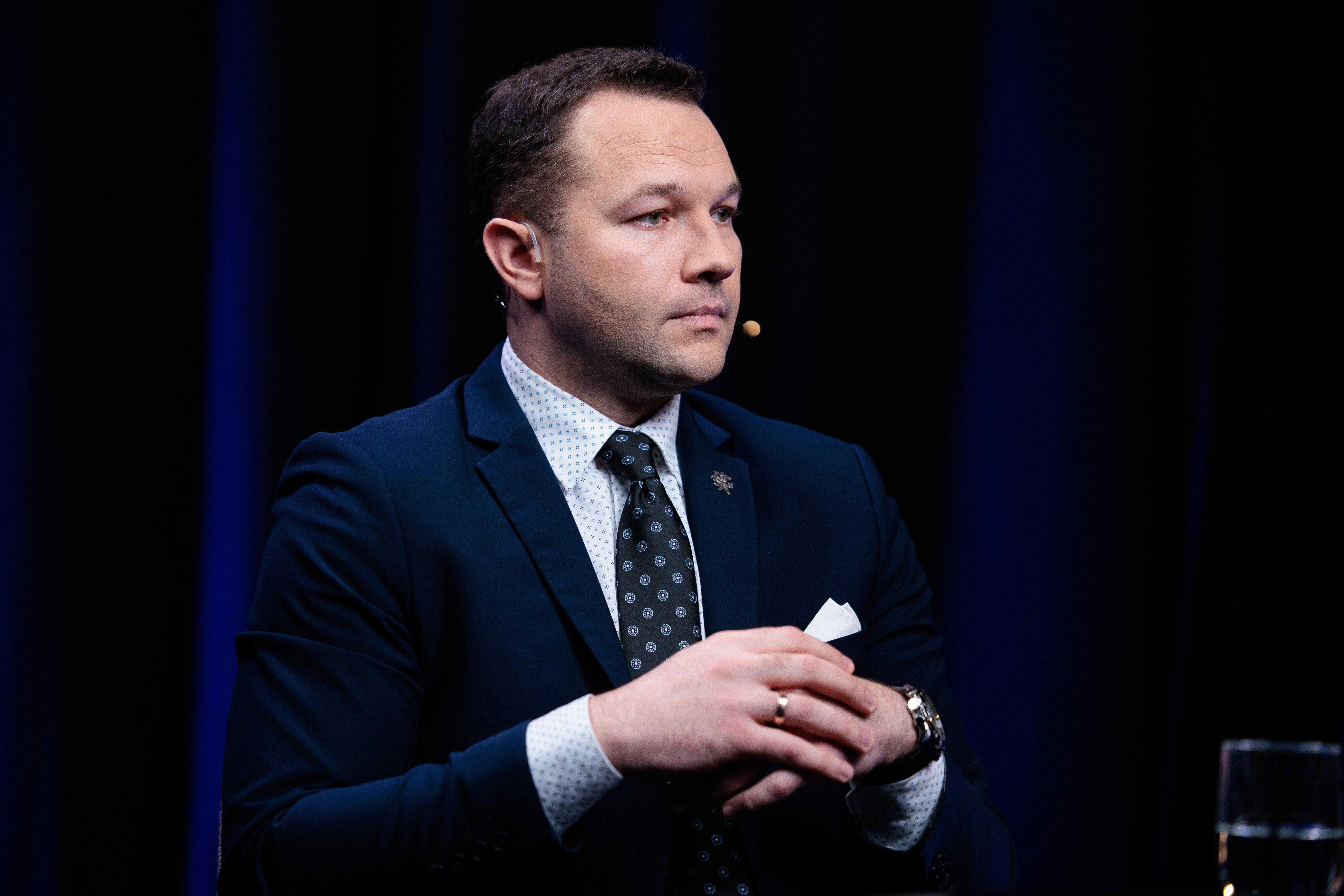 Požiūris: E. Grikšo vertinimu, šiandien dalis įmonių Lietuvoje vis dar dirba žemesnės pridėtinės vertės segmentuose, nepakankamai investuoja į technologijas, automatizaciją, inovacijas, darbuotojų kvalifikacijos kėlimą.