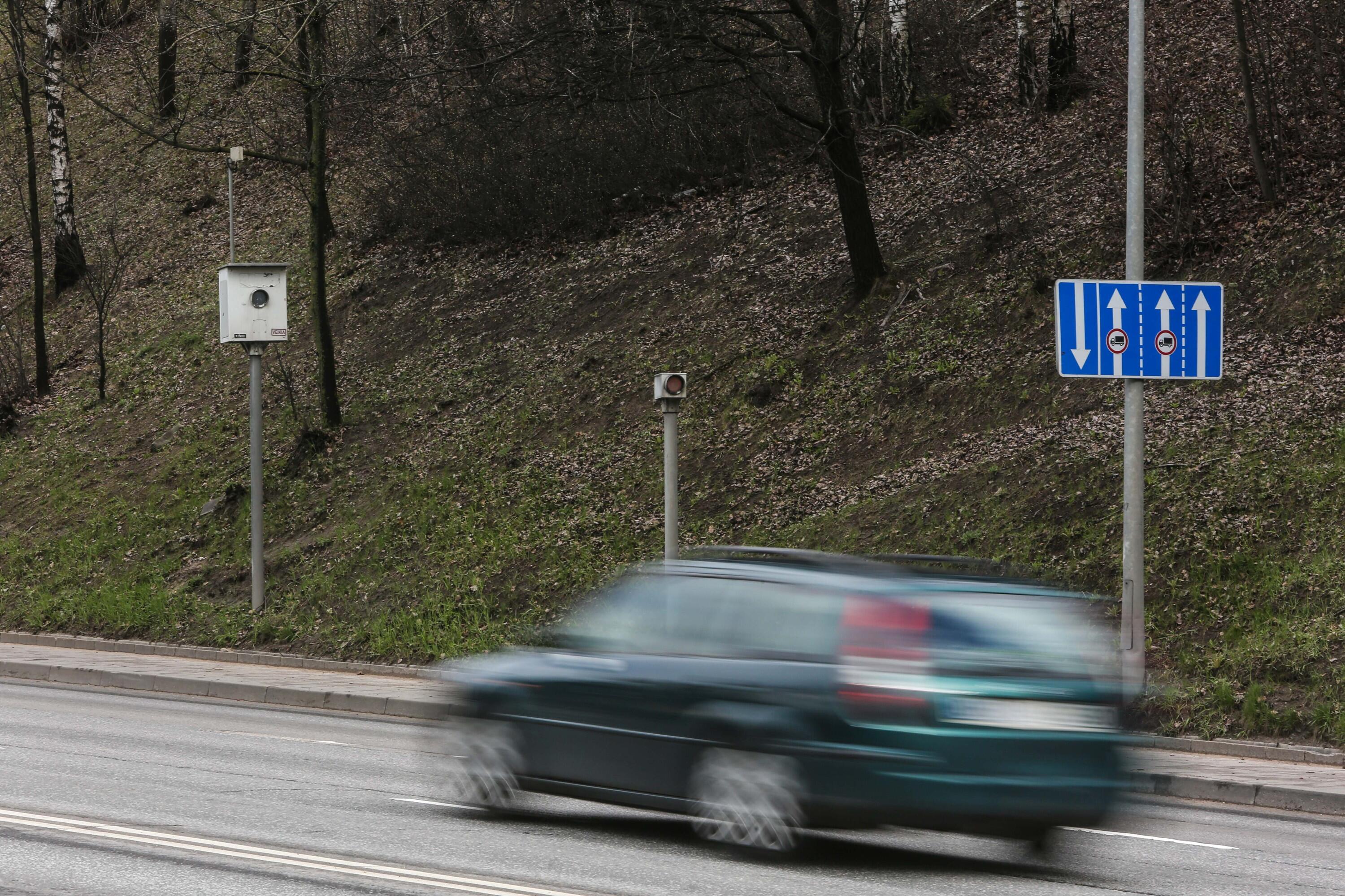 Lakūnai: už greičio viršijimą daugiau kaip 50 km/val. teisių atėmimas neišvengiamas.