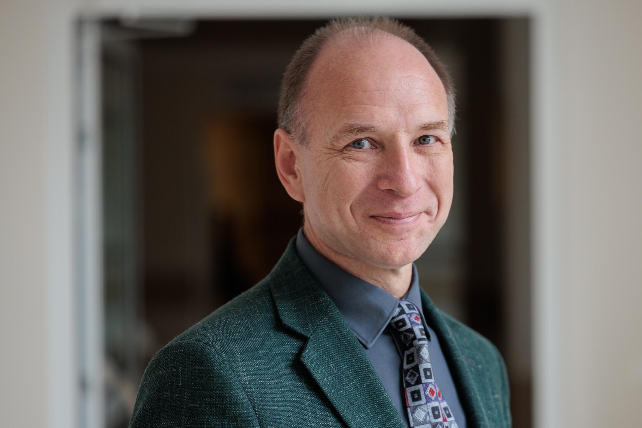 Saugumas: doc. dr. Tomas Biržietis vardijo, kad ir ligoninės padalinyje Josvainių gatvėje gimdyvėms užtikrinama psichologinė, socialinė ir sielovadinė pagalba.