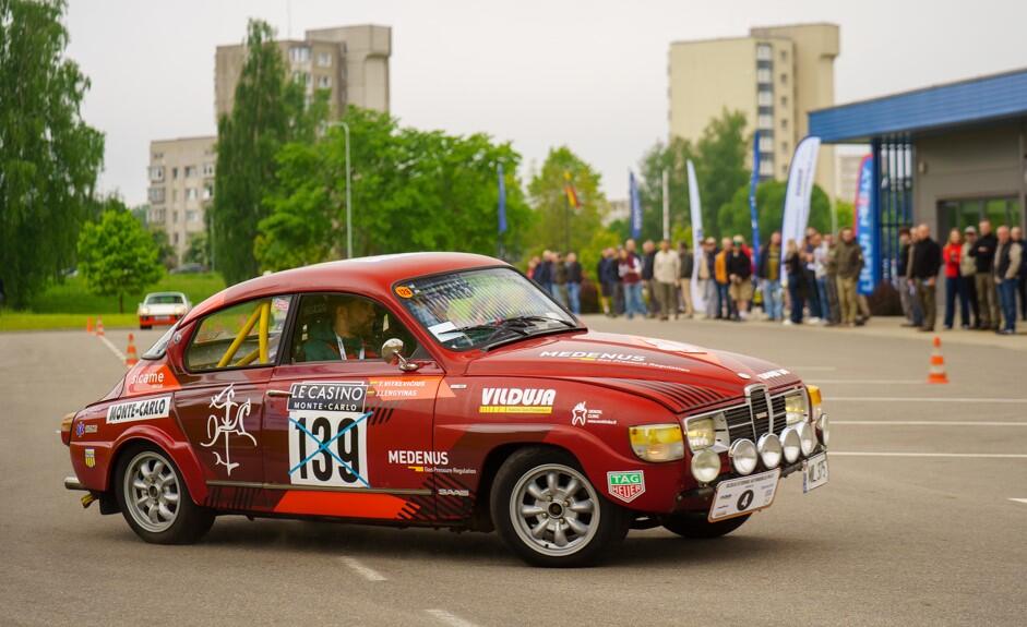 Ekipažas: patirties „Monte-Carlo Historique“ sukaupęs T. Vitkevičius ir naujas šturmanas J. Lengvinas tikslo siekė su „Saab 96 V4“.