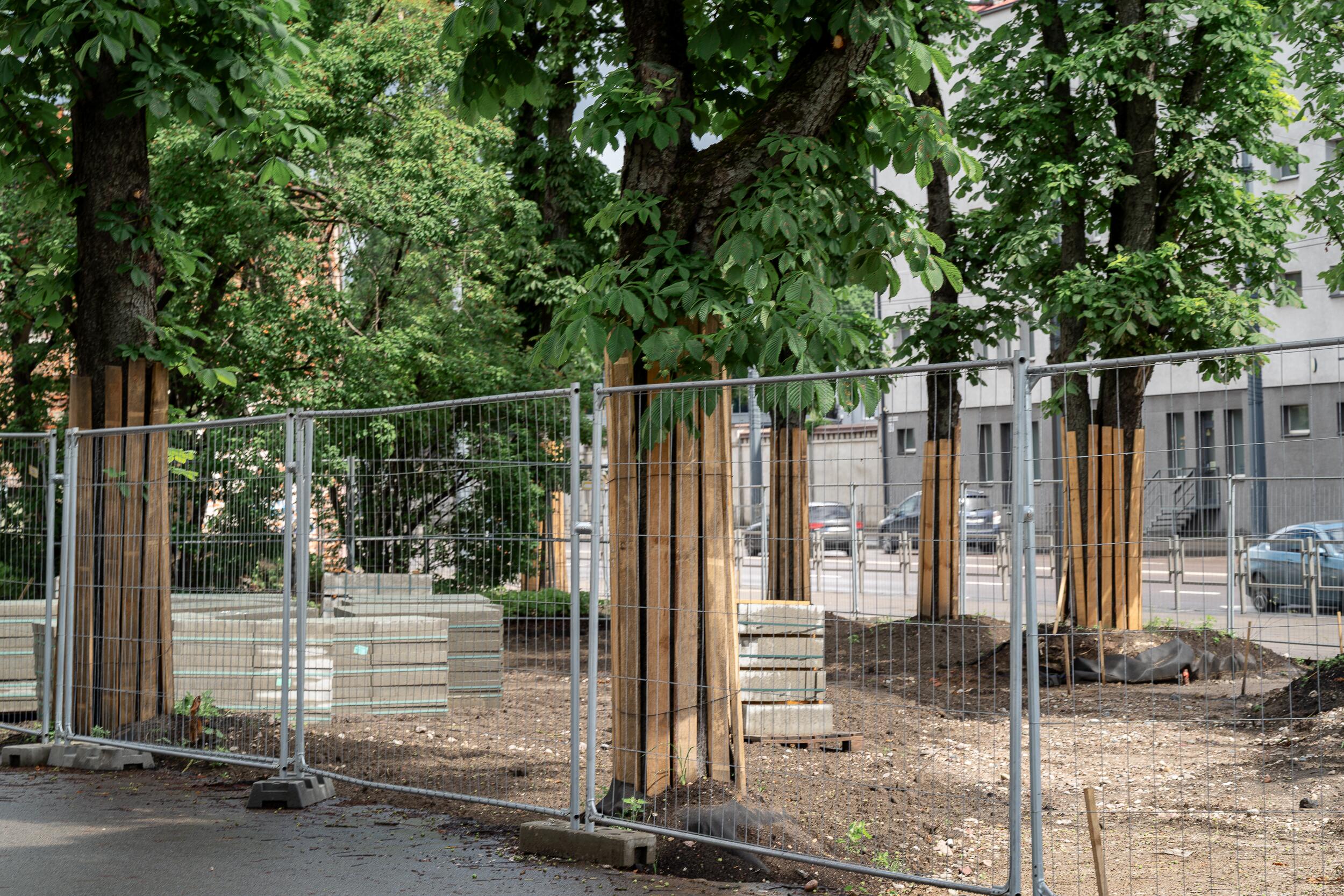 Darbai: Šančių skverelyje bus sutvarkyti takai, įrengta mažoji architektūra, pasodinta daugiamečių želdinių.